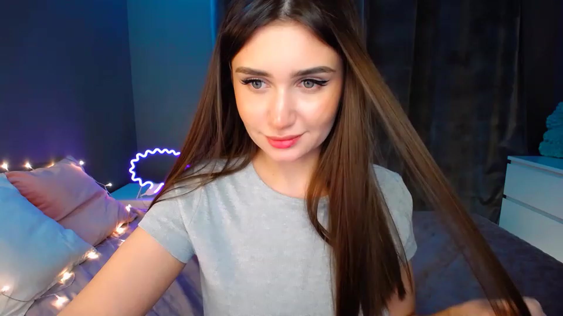 Gallery image thumbnail from DollGlamourr's myfreecams stream on, 01/15/2023, 20:47 image 6 of 20