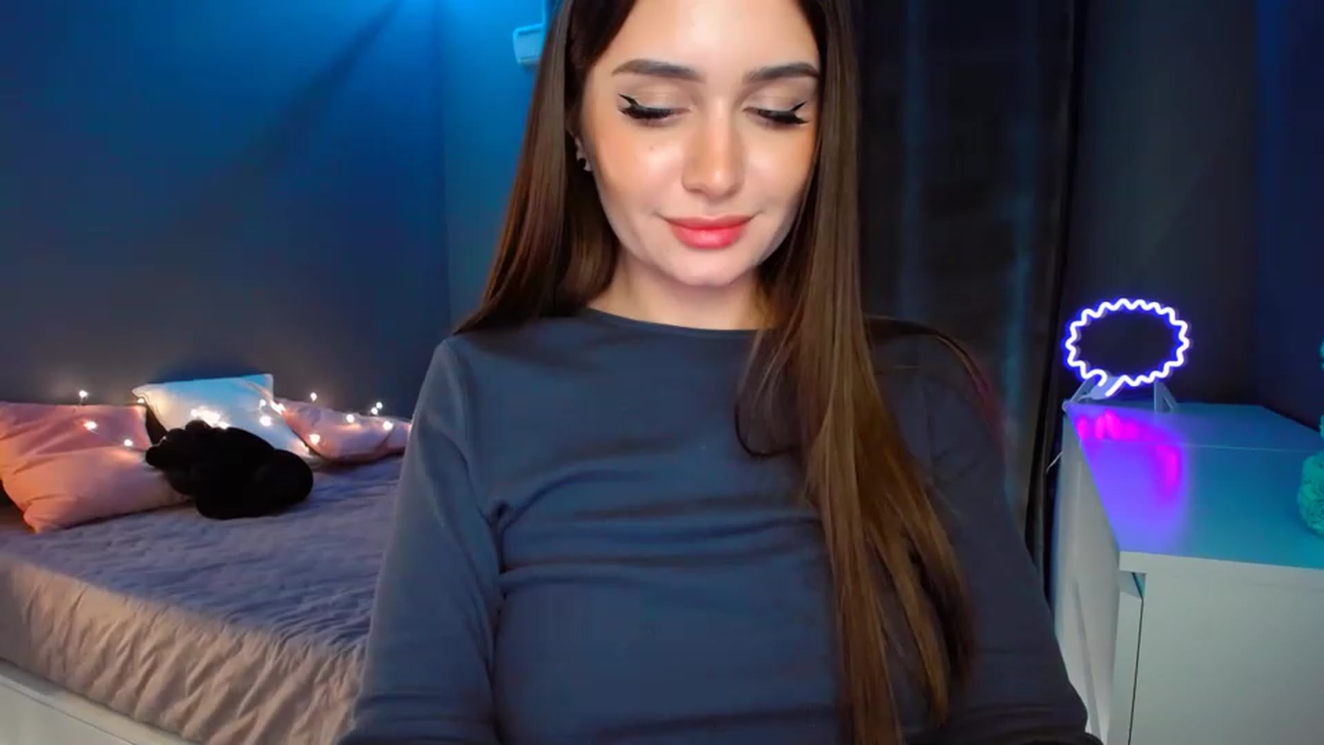 Gallery image thumbnail from DollGlamourr's myfreecams stream on, 01/25/2023, 18:13 image 11 of 20