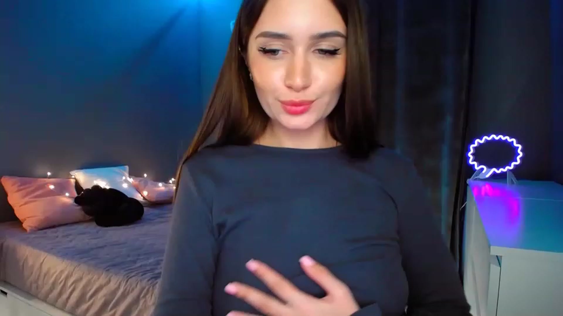 Gallery image thumbnail from DollGlamourr's myfreecams stream on, 01/25/2023, 18:13 image 17 of 20