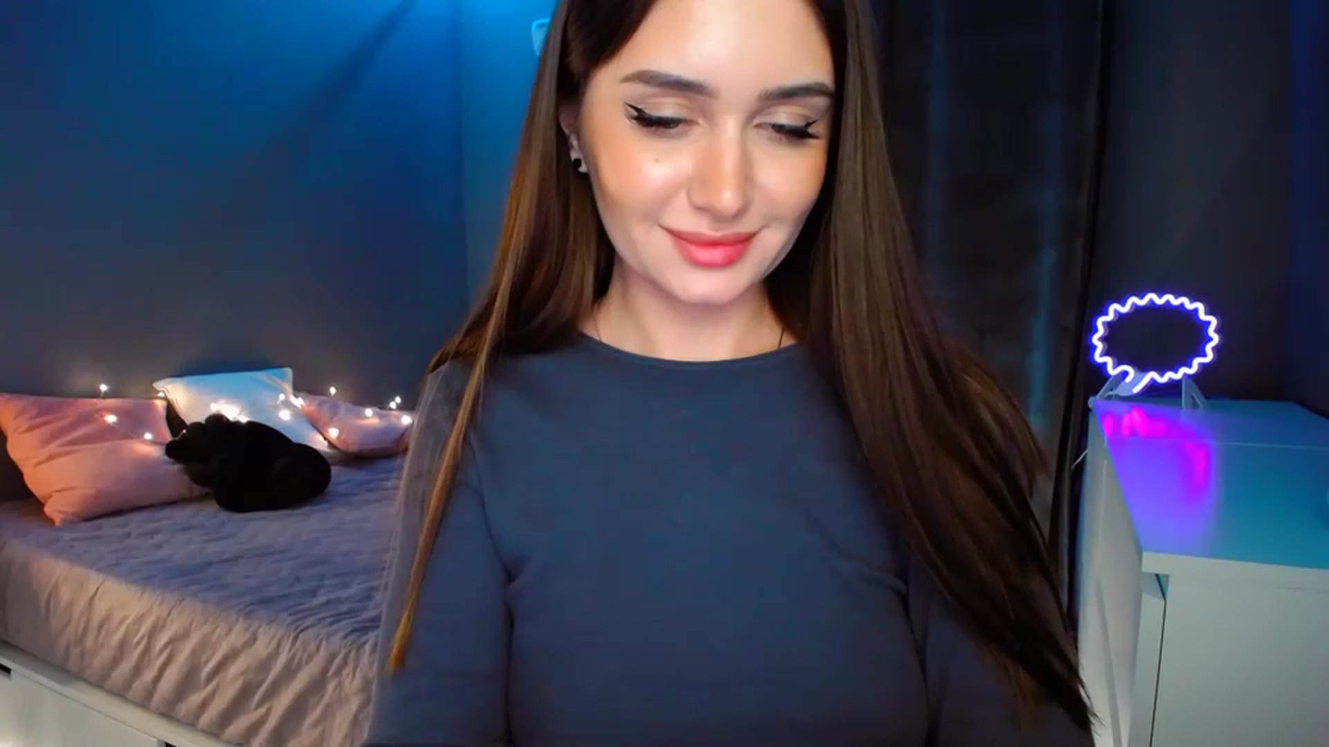 Gallery image thumbnail from DollGlamourr's myfreecams stream on, 01/25/2023, 18:13 image 13 of 20
