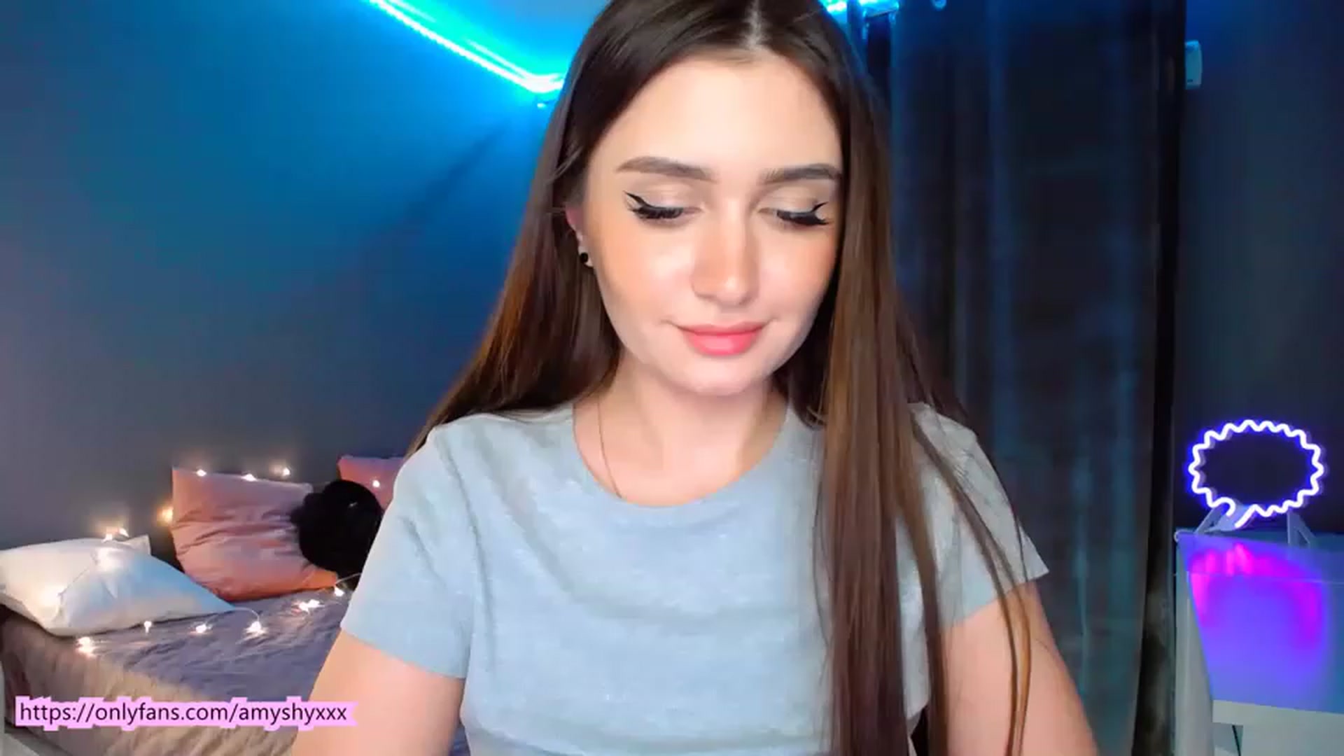 Gallery image thumbnail from DollGlamourr's myfreecams stream on, 01/29/2023, 19:30 image 8 of 20