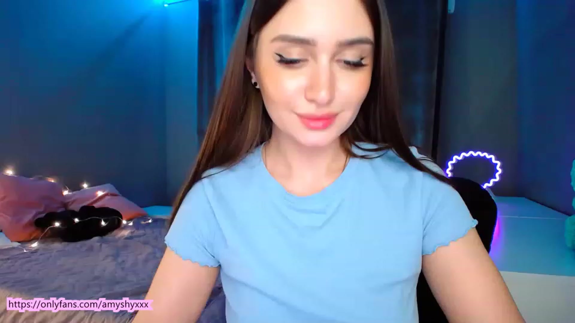 Gallery image thumbnail from DollGlamourr's myfreecams stream on, 01/30/2023, 20:02 image 8 of 20