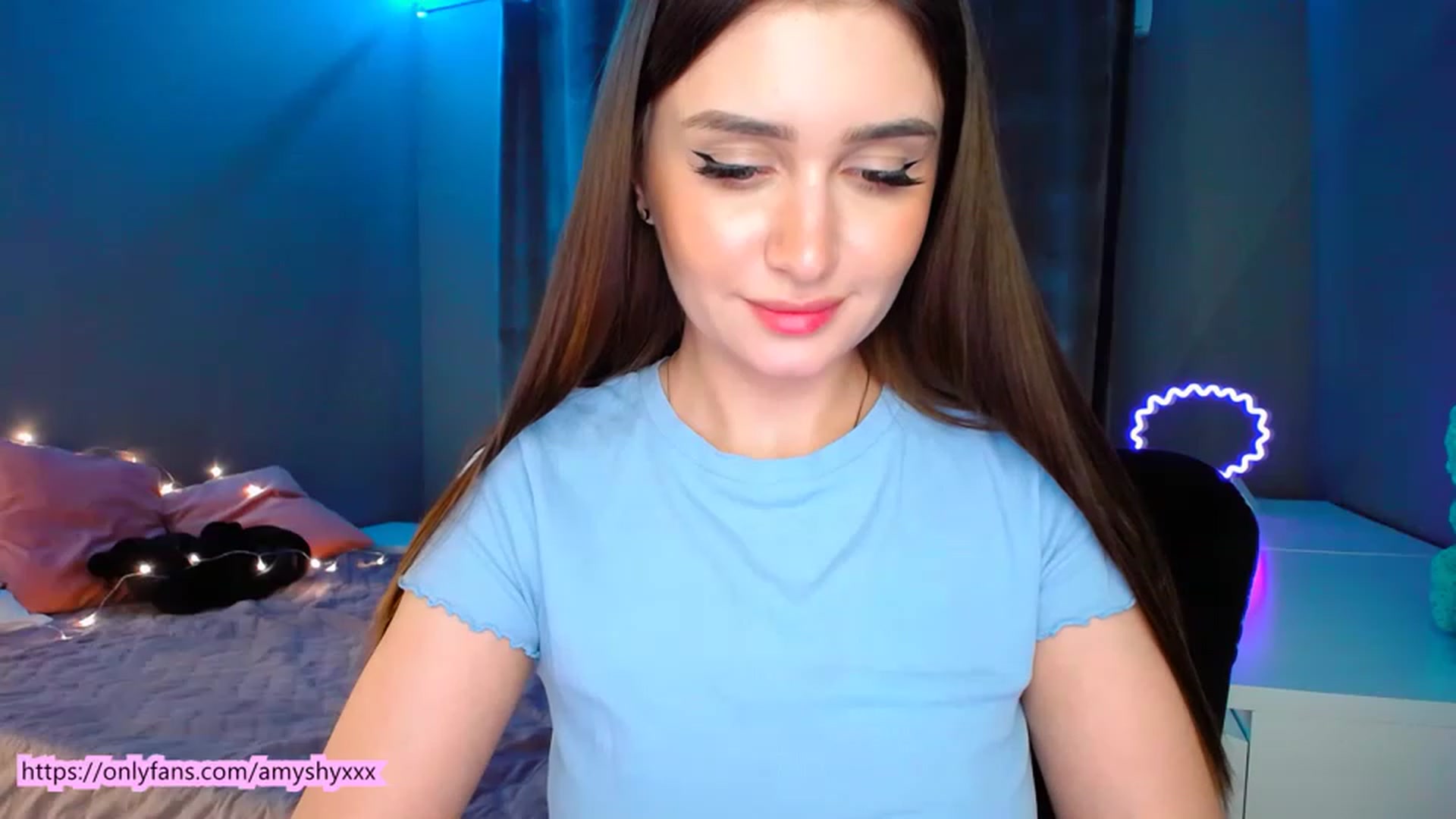Gallery image thumbnail from DollGlamourr's myfreecams stream on, 01/30/2023, 20:02 image 9 of 20