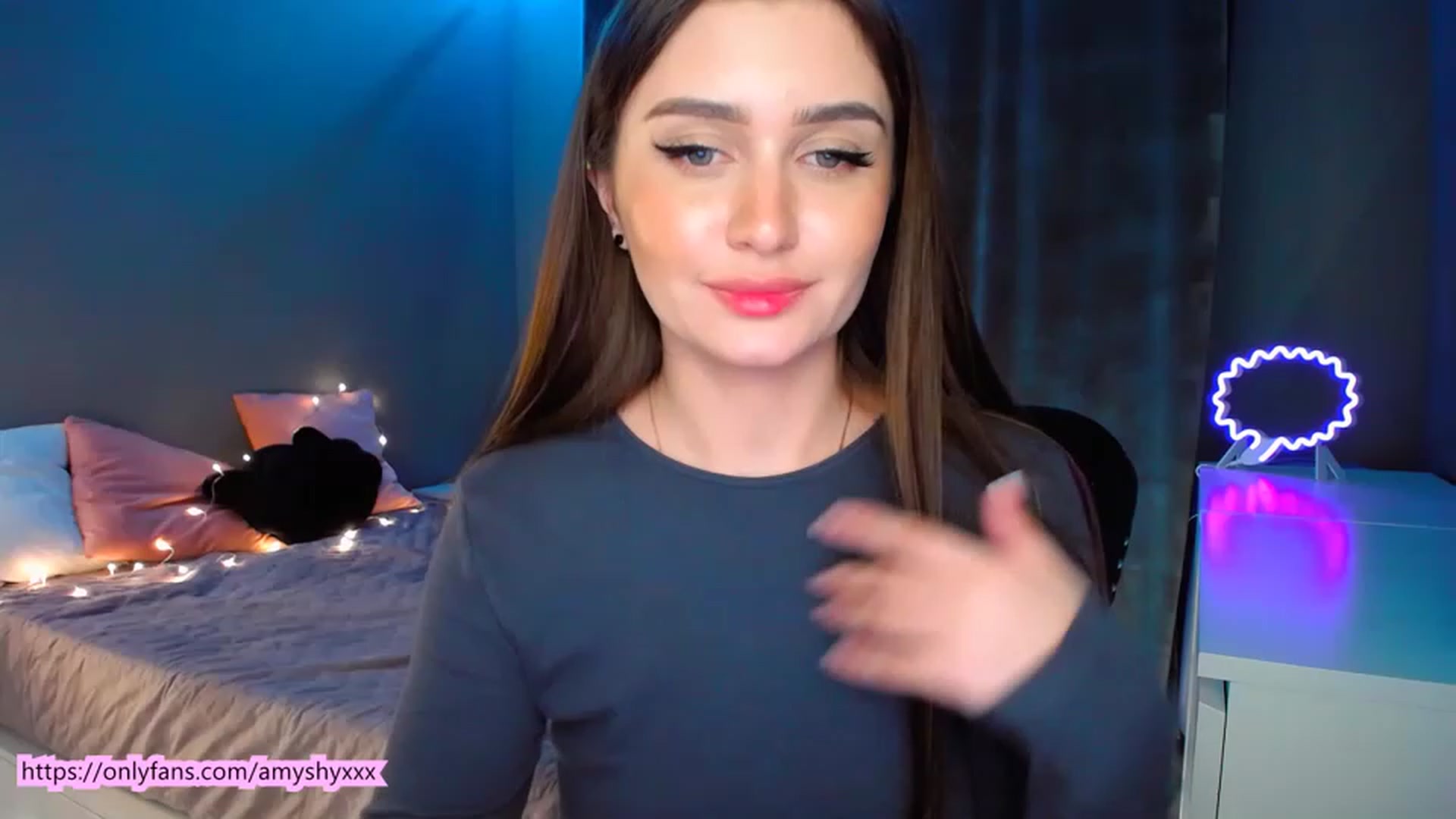 Gallery image thumbnail from DollGlamourr's myfreecams stream on, 02/02/2023, 20:06 image 18 of 20