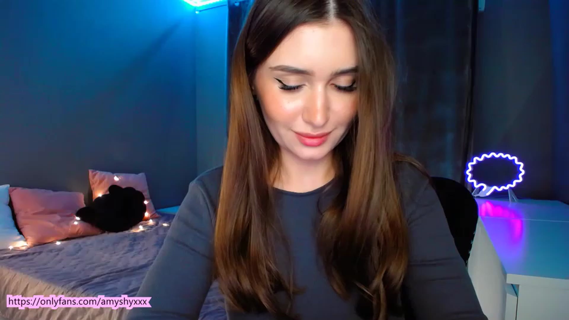 Gallery image thumbnail from DollGlamourr's myfreecams stream on, 02/04/2023, 17:58 image 18 of 20