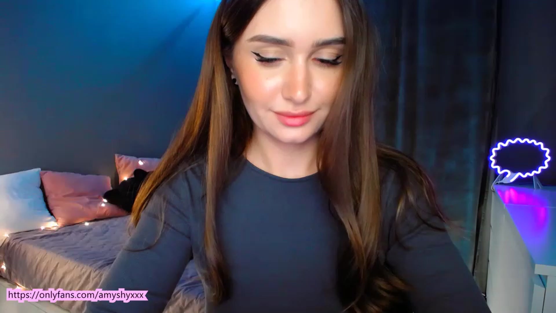 Gallery image thumbnail from DollGlamourr's myfreecams stream on, 02/04/2023, 17:58 image 11 of 20