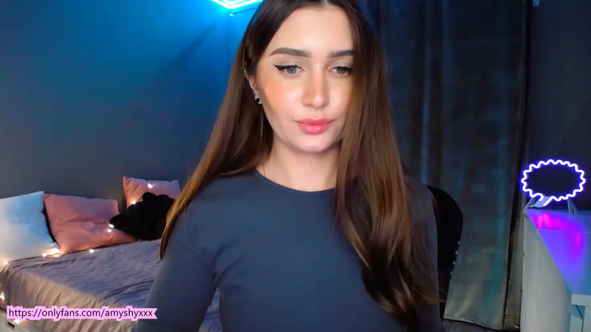 Gallery image thumbnail from DollGlamourr's myfreecams stream on, 02/04/2023, 17:58 image 14 of 20