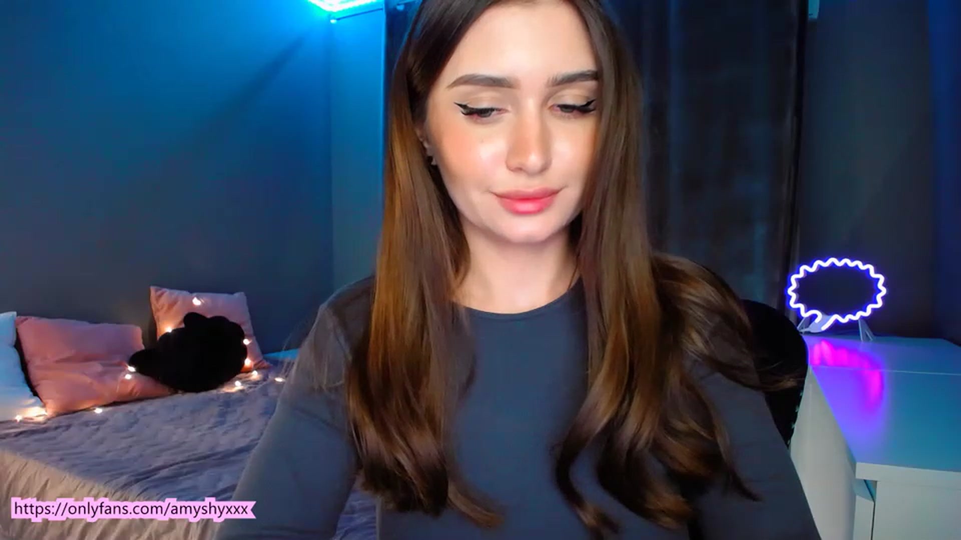 Gallery image thumbnail from DollGlamourr's myfreecams stream on, 02/04/2023, 17:58 image 19 of 20