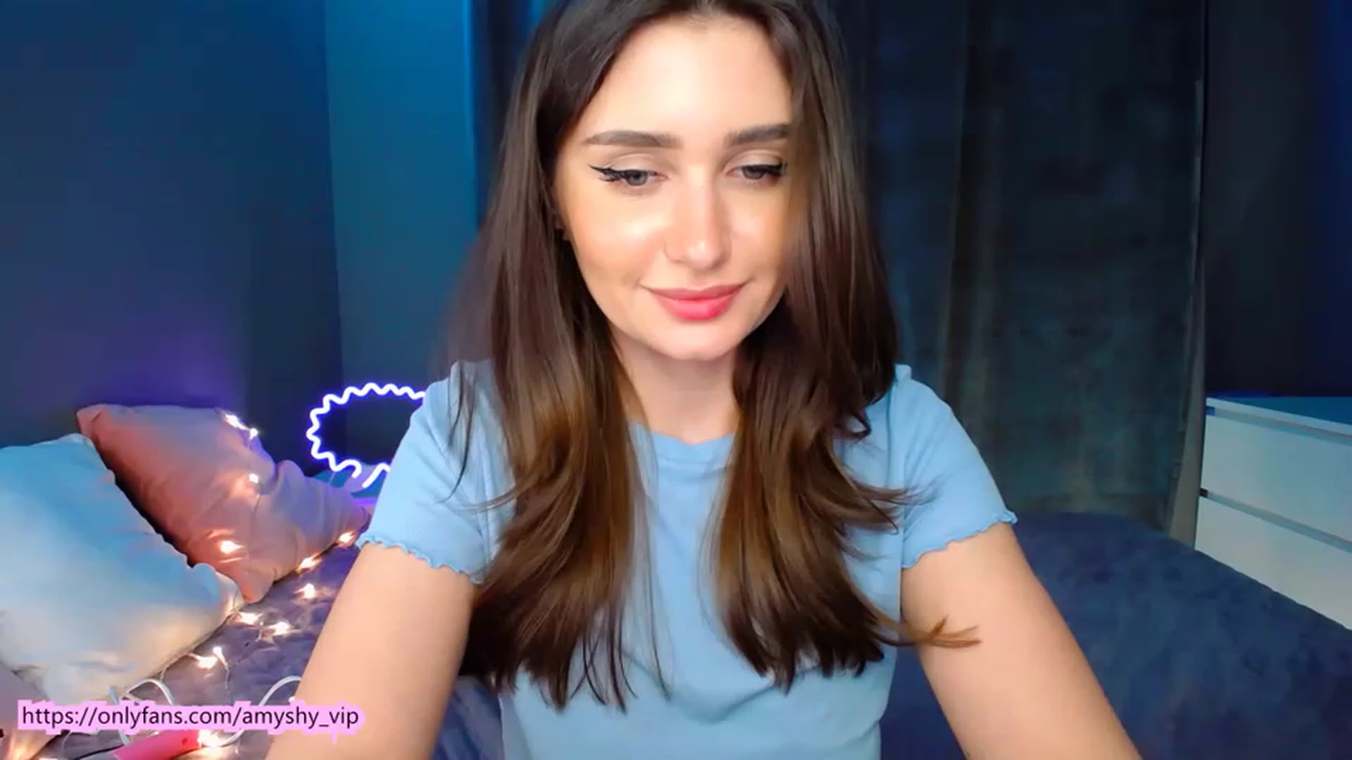 Gallery image thumbnail from DollGlamourr's myfreecams stream on, 02/25/2023, 19:05 image 19 of 20