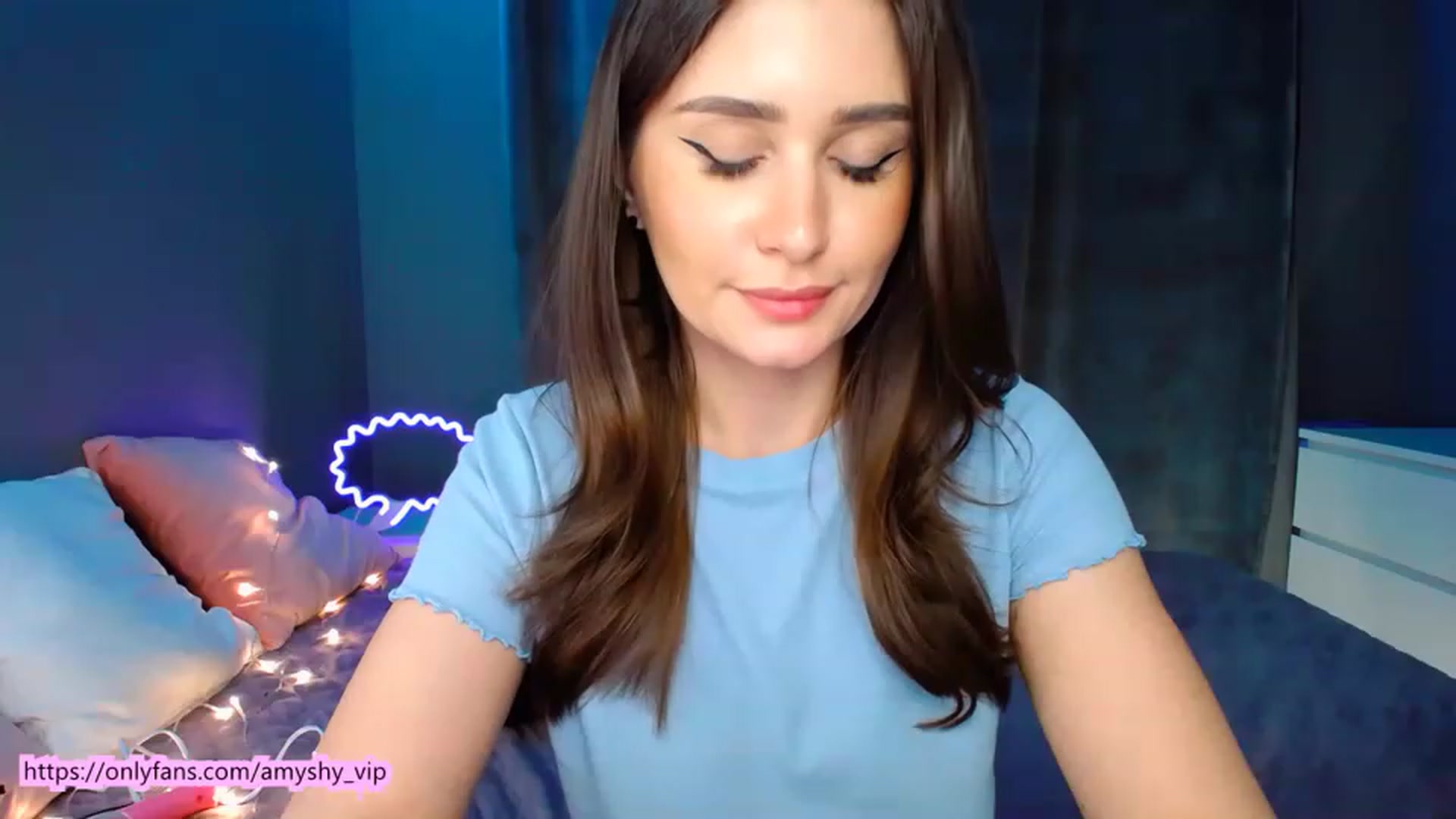 Gallery image thumbnail from DollGlamourr's myfreecams stream on, 02/25/2023, 19:05 image 12 of 20