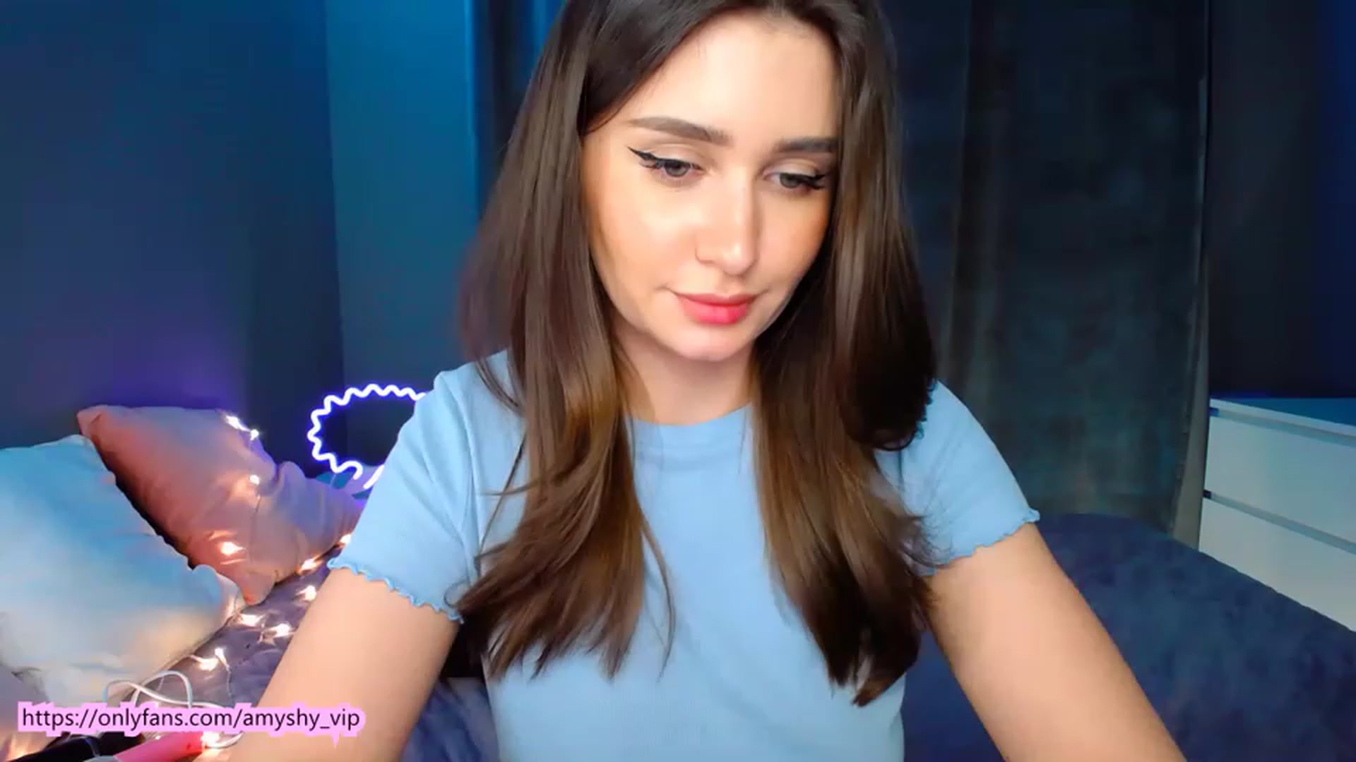 Gallery image thumbnail from DollGlamourr's myfreecams stream on, 02/25/2023, 19:16 image 19 of 20