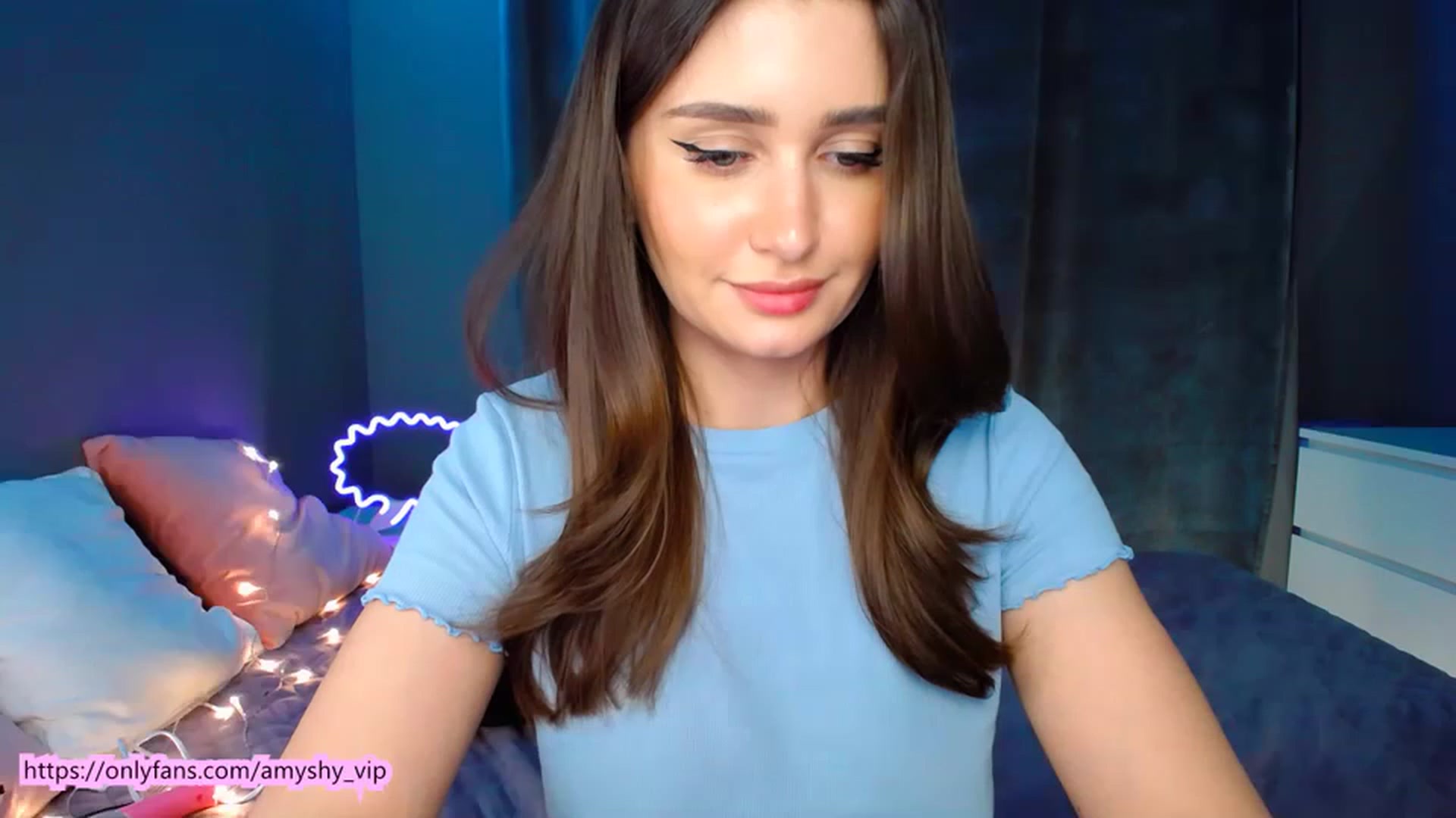 Gallery image thumbnail from DollGlamourr's myfreecams stream on, 02/25/2023, 19:16 image 12 of 20