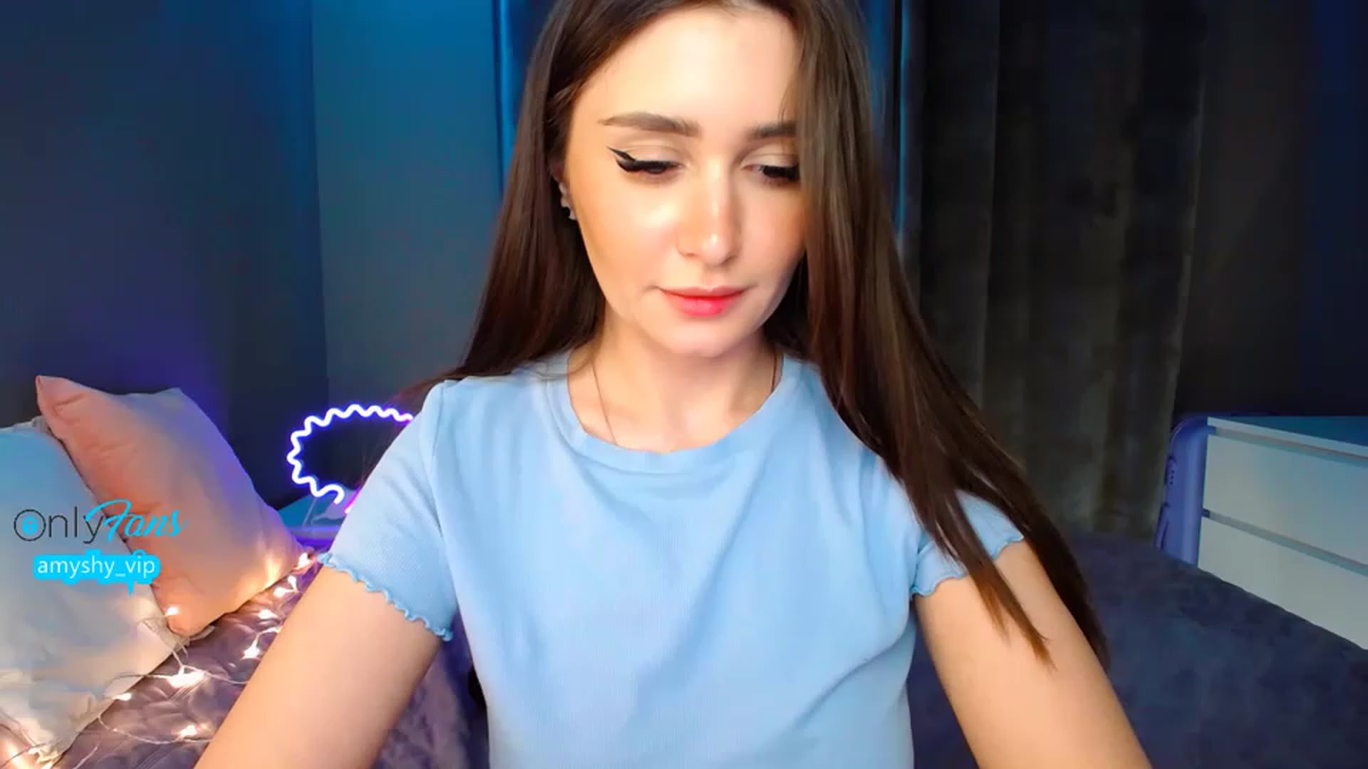 Gallery image thumbnail from DollGlamourr's myfreecams stream on, 03/05/2023, 16:52 image 20 of 20