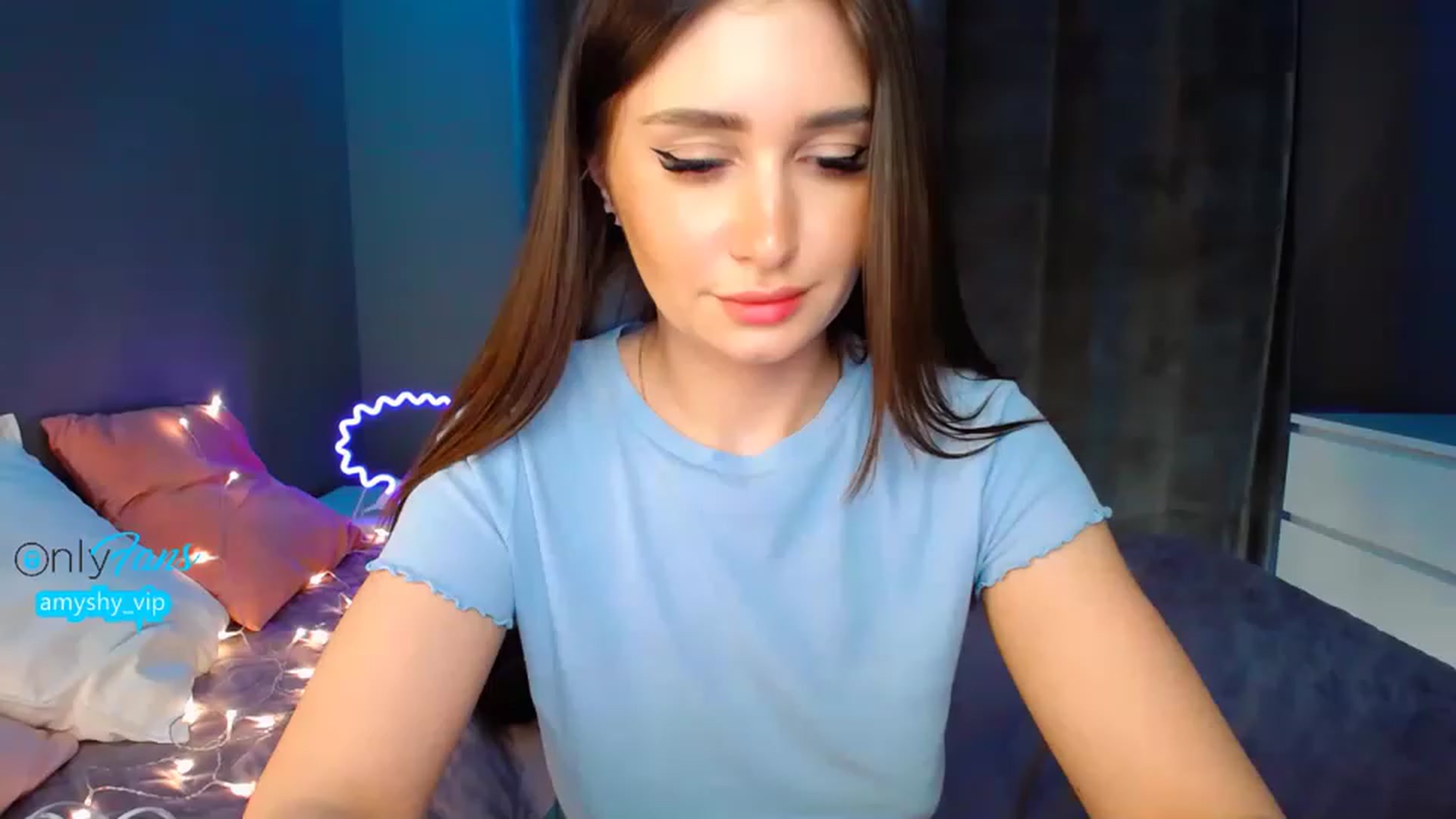 Gallery image thumbnail from DollGlamourr's myfreecams stream on, 03/08/2023, 17:28 image 1 of 20