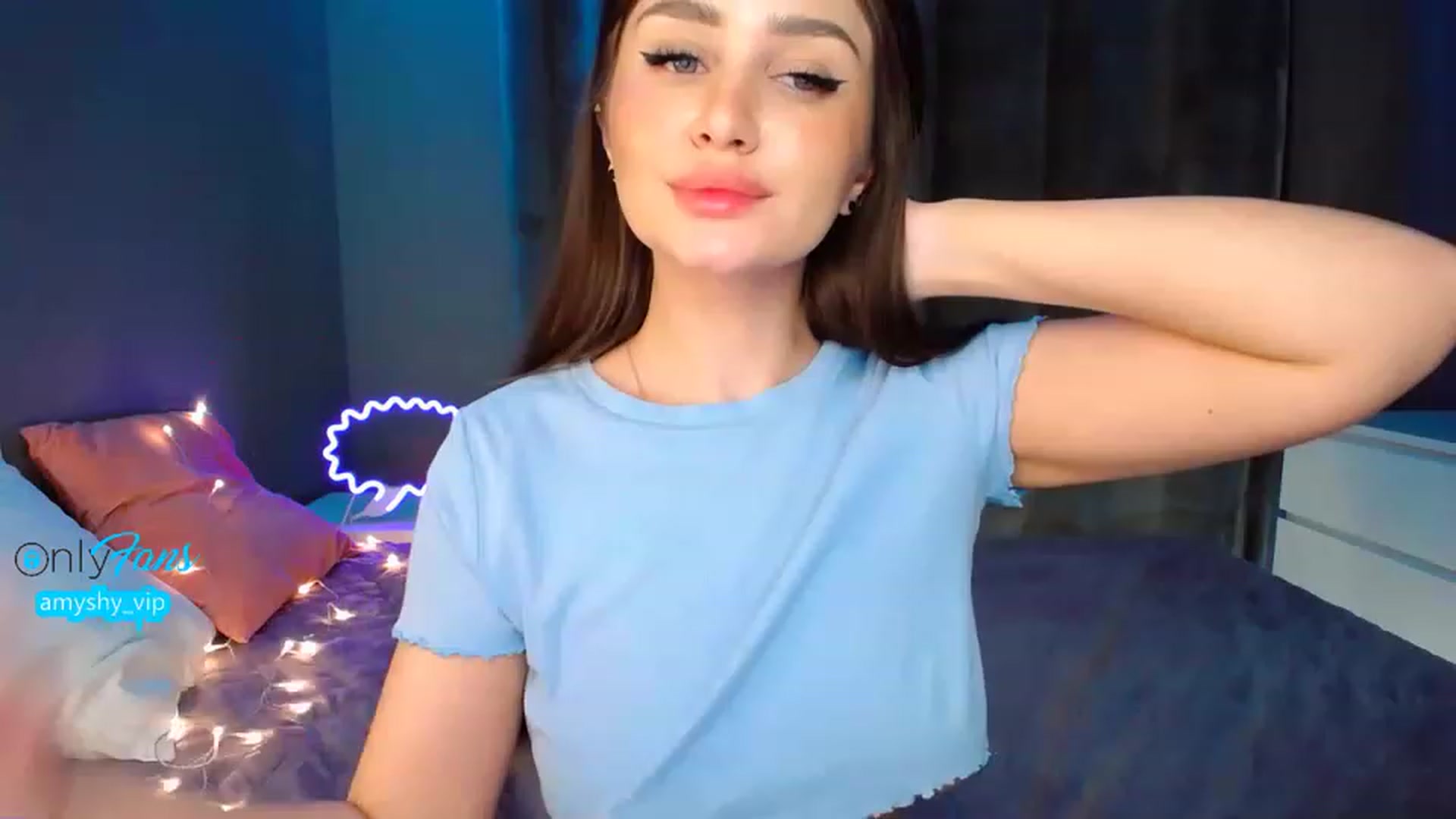 Gallery image thumbnail from DollGlamourr's myfreecams stream on, 03/08/2023, 17:28 image 18 of 20