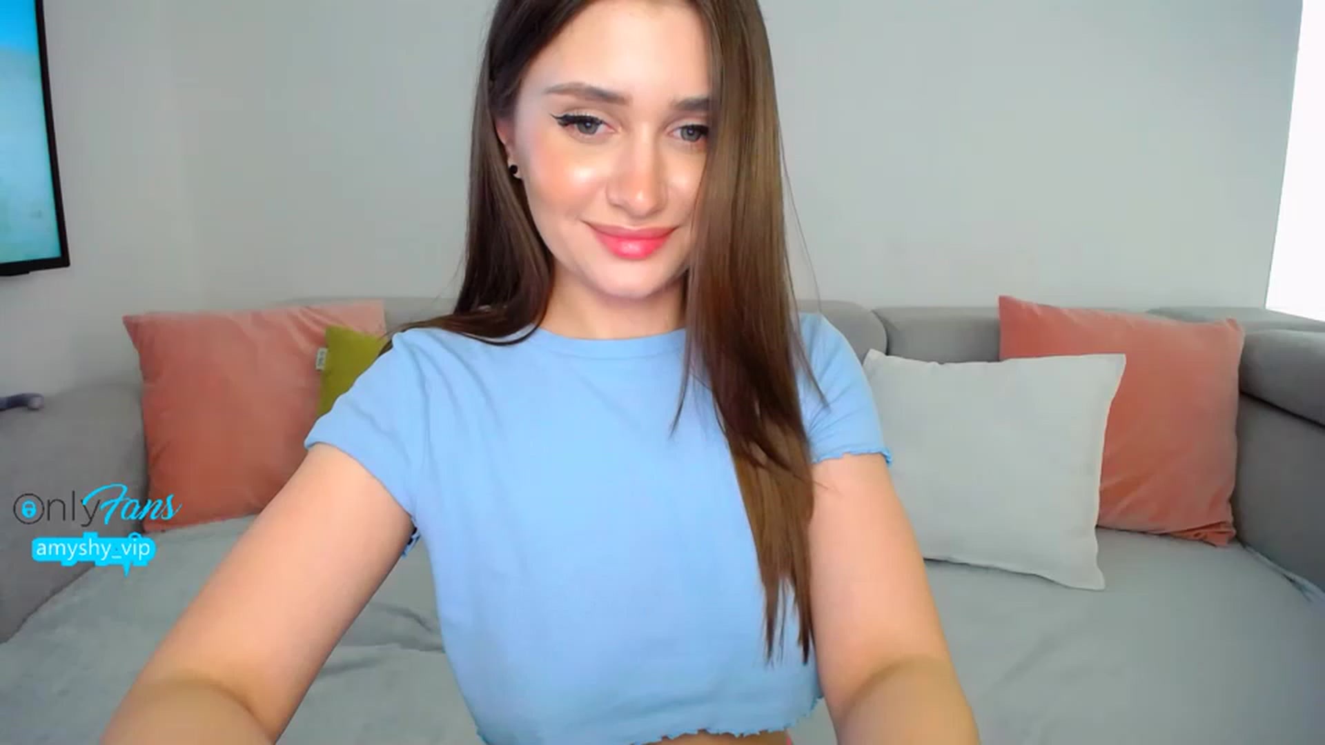 Gallery image thumbnail from DollGlamourr's myfreecams stream on, 03/25/2023, 19:18 image 9 of 20