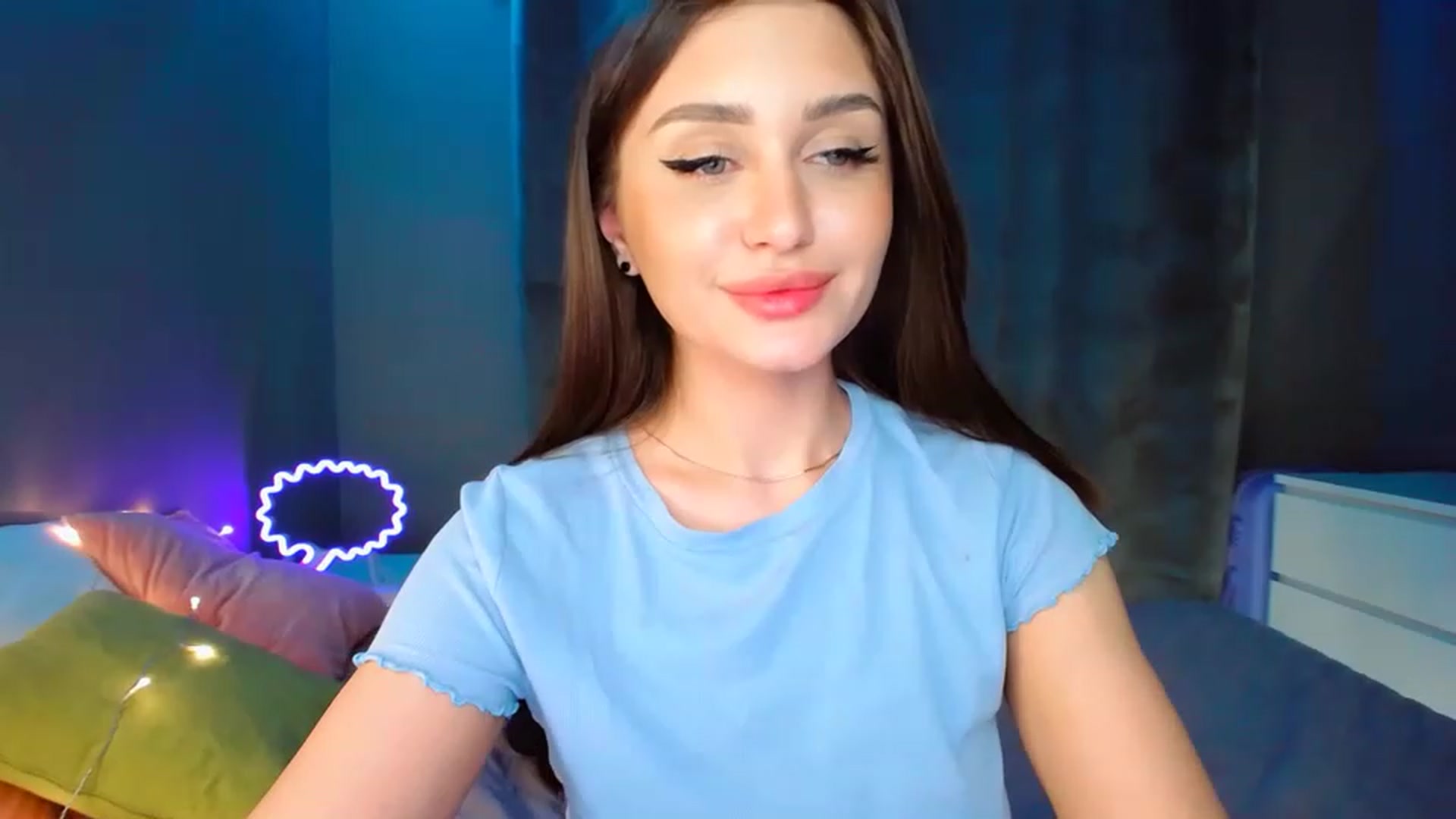Gallery image thumbnail from DollGlamourr's myfreecams stream on, 04/13/2023, 17:36 image 4 of 20