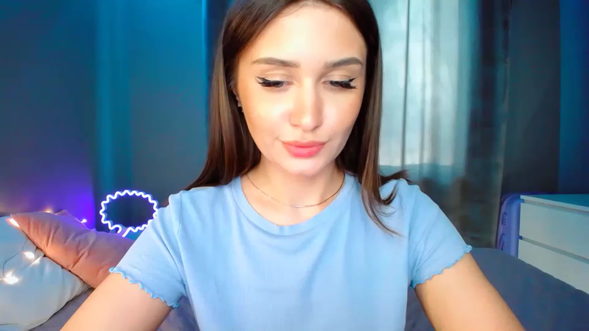 Gallery image thumbnail from DollGlamourr's myfreecams stream on, 04/14/2023, 16:16 image 9 of 20