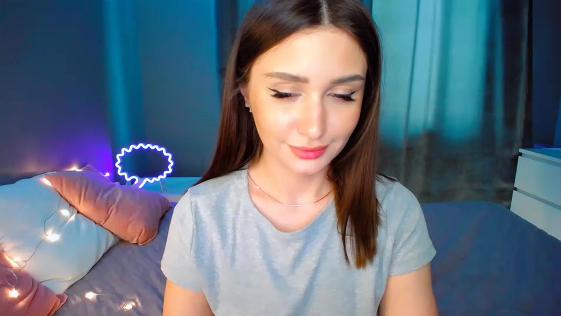 Gallery image thumbnail from DollGlamourr's myfreecams stream on, 04/15/2023, 16:13 image 11 of 20