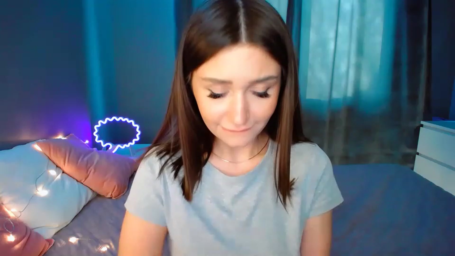 Gallery image thumbnail from DollGlamourr's myfreecams stream on, 04/15/2023, 16:13 image 13 of 20