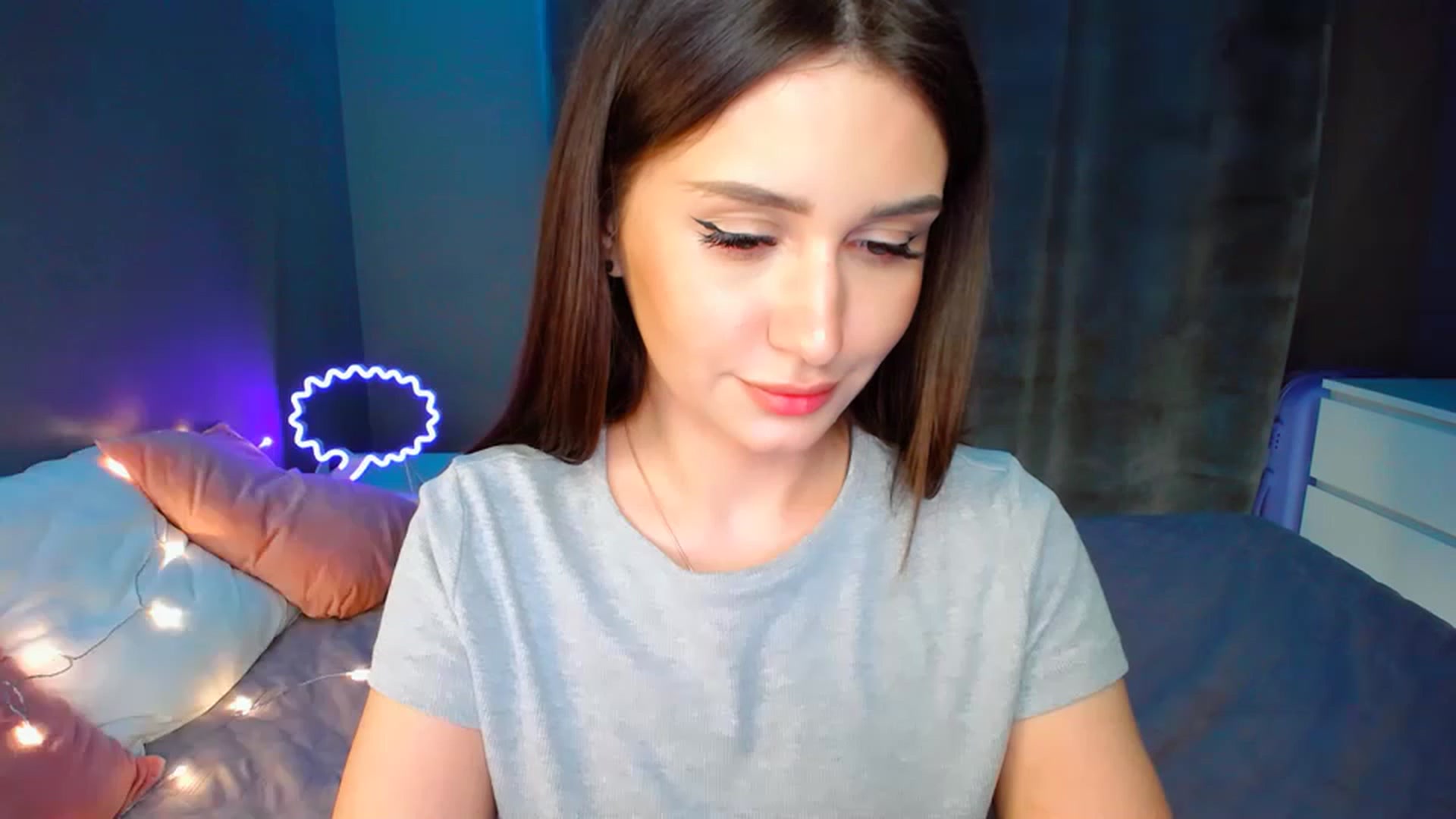 Gallery image thumbnail from DollGlamourr's myfreecams stream on, 04/17/2023, 17:44 image 6 of 20