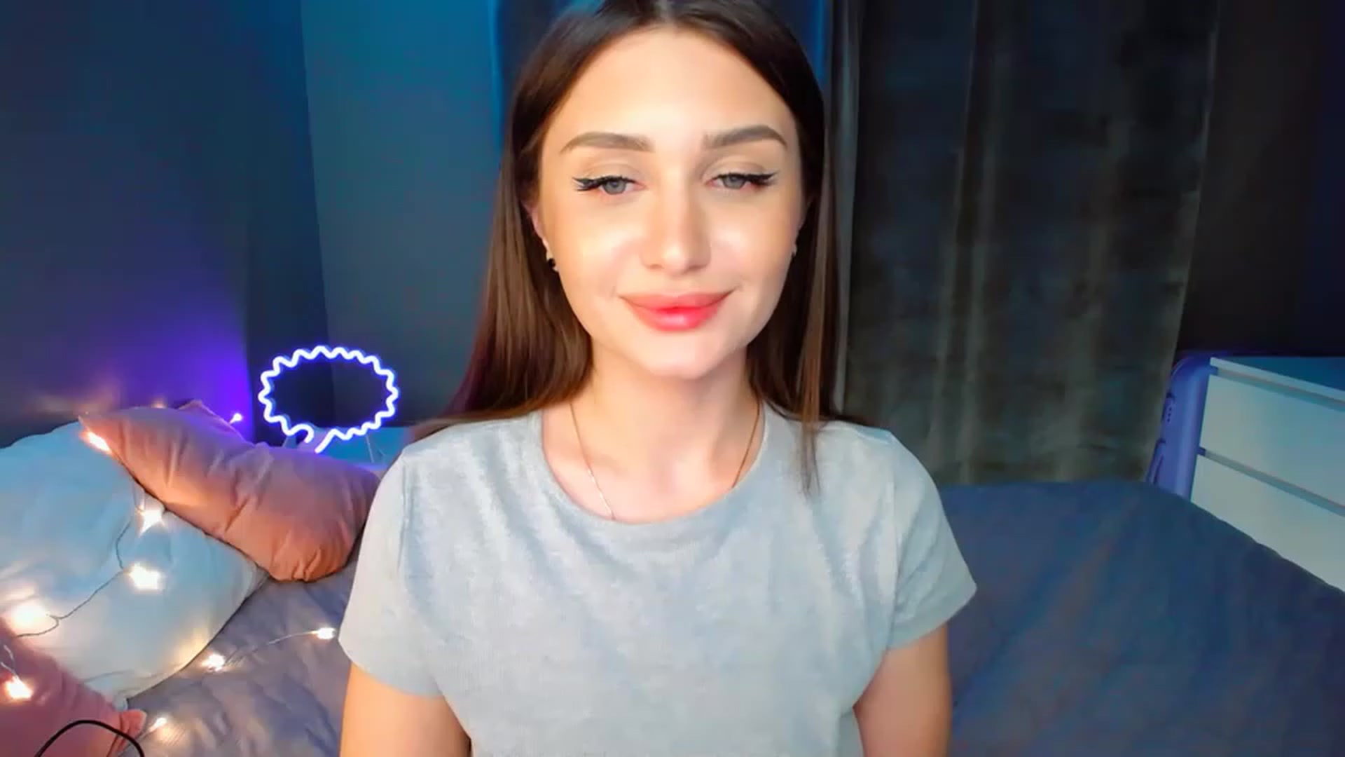 Gallery image thumbnail from DollGlamourr's myfreecams stream on, 04/17/2023, 17:44 image 18 of 20