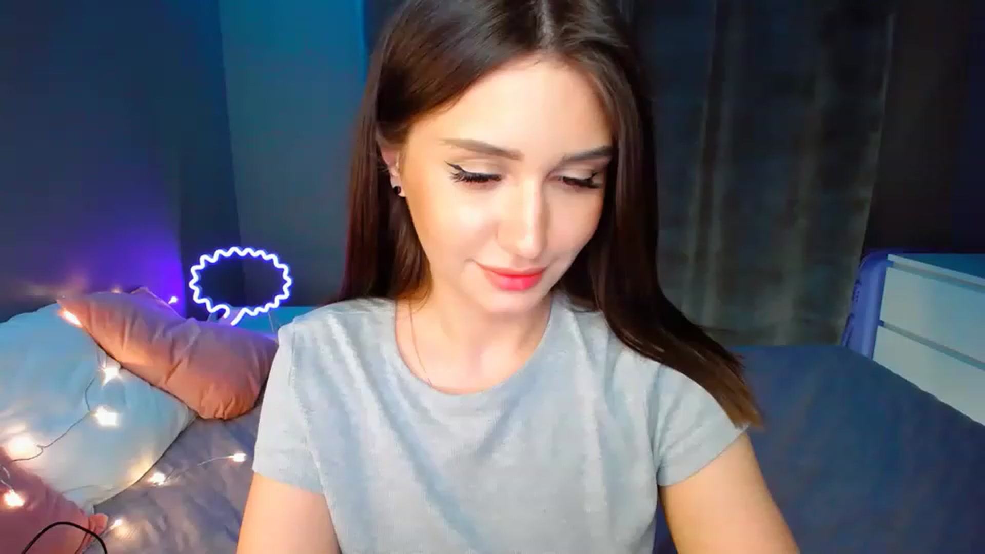 Gallery image thumbnail from DollGlamourr's myfreecams stream on, 04/17/2023, 17:44 image 16 of 20
