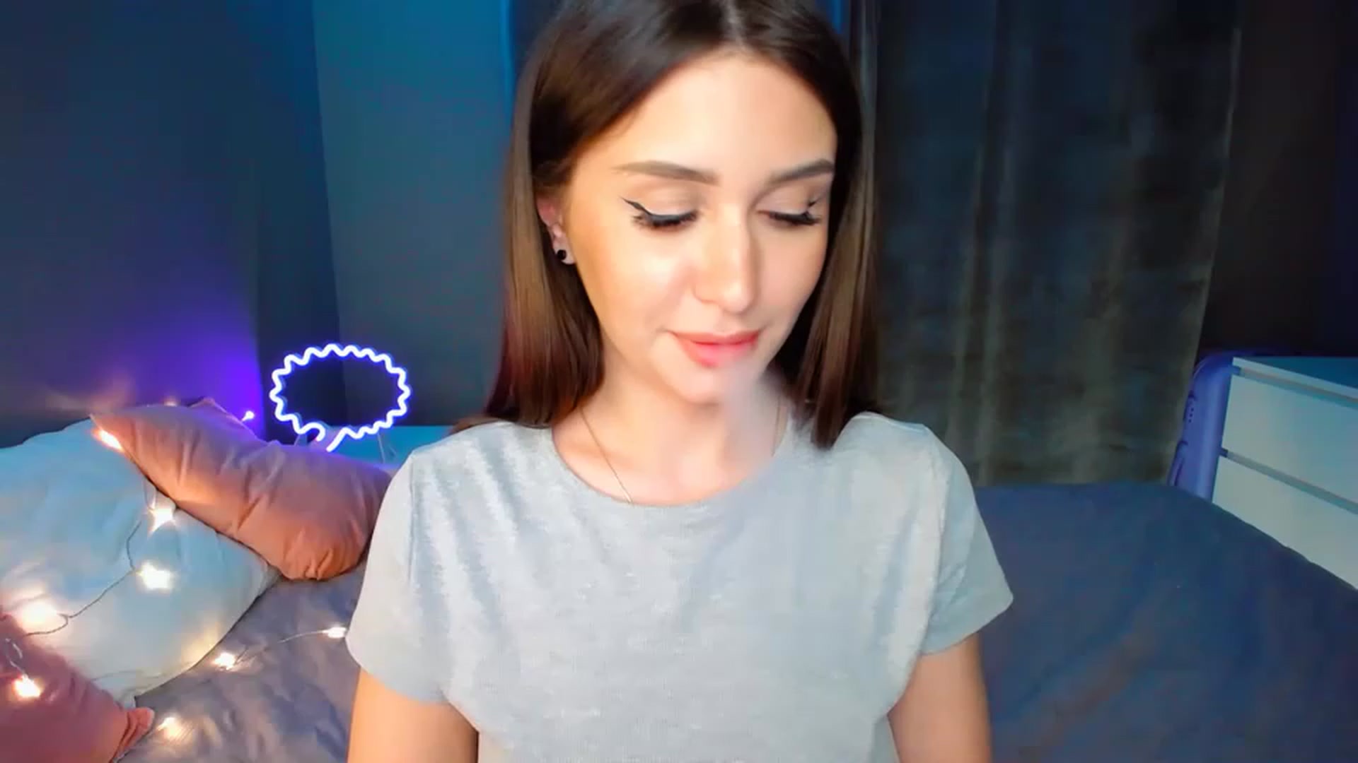 Gallery image thumbnail from DollGlamourr's myfreecams stream on, 04/17/2023, 17:44 image 10 of 20