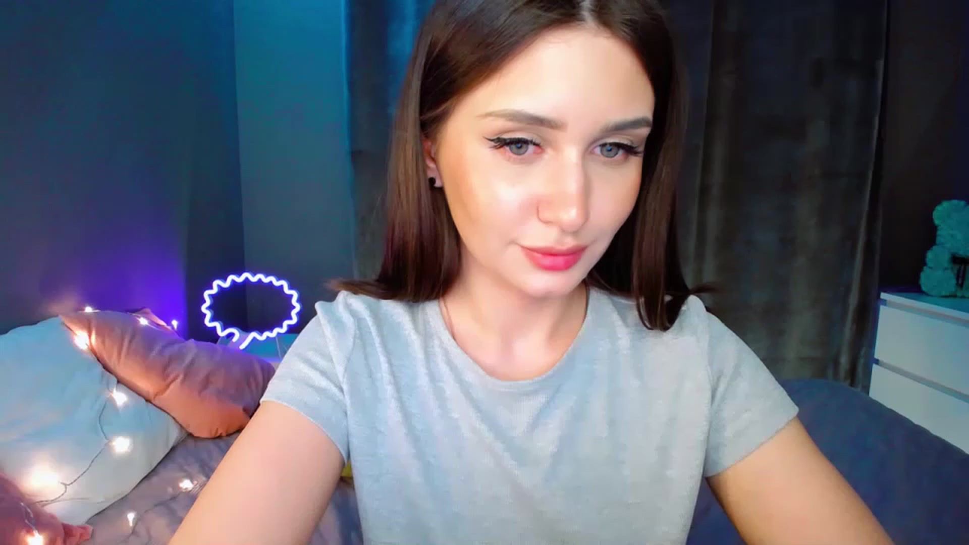Gallery image thumbnail from DollGlamourr's myfreecams stream on, 04/20/2023, 18:22 image 10 of 20