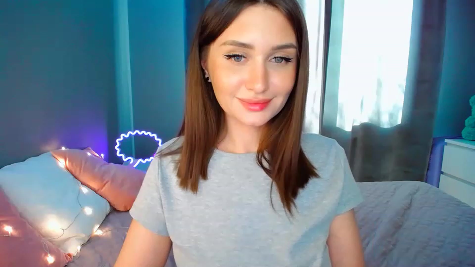 Gallery image thumbnail from DollGlamourr's myfreecams stream on, 04/22/2023, 14:39 image 19 of 20