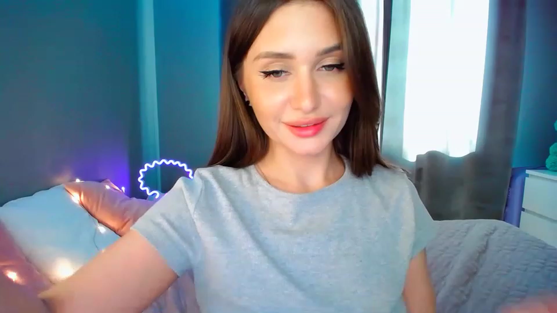 Gallery image thumbnail from DollGlamourr's myfreecams stream on, 04/22/2023, 14:39 image 17 of 20