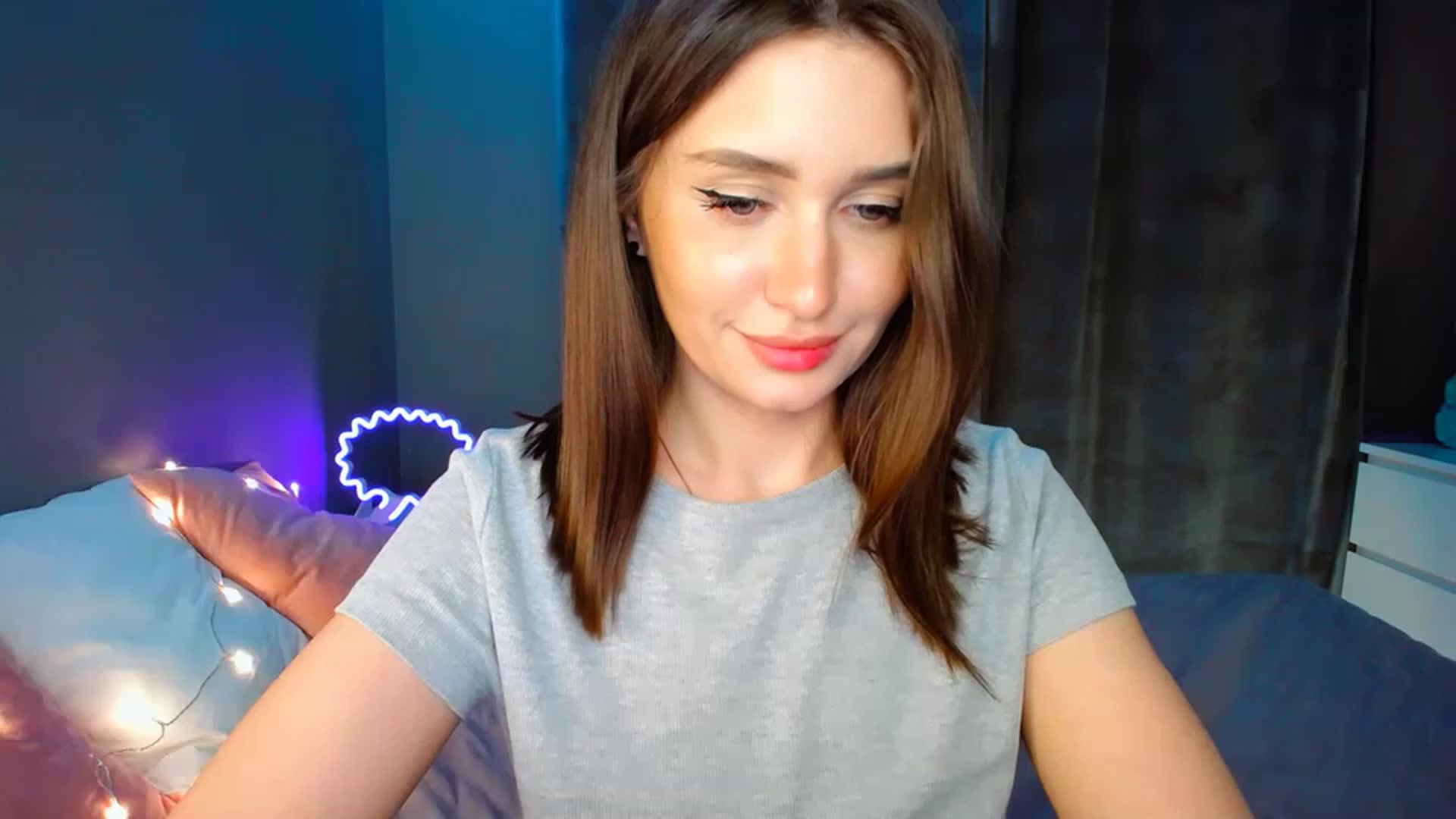 Gallery image thumbnail from DollGlamourr's myfreecams stream on, 04/24/2023, 18:53 image 18 of 20