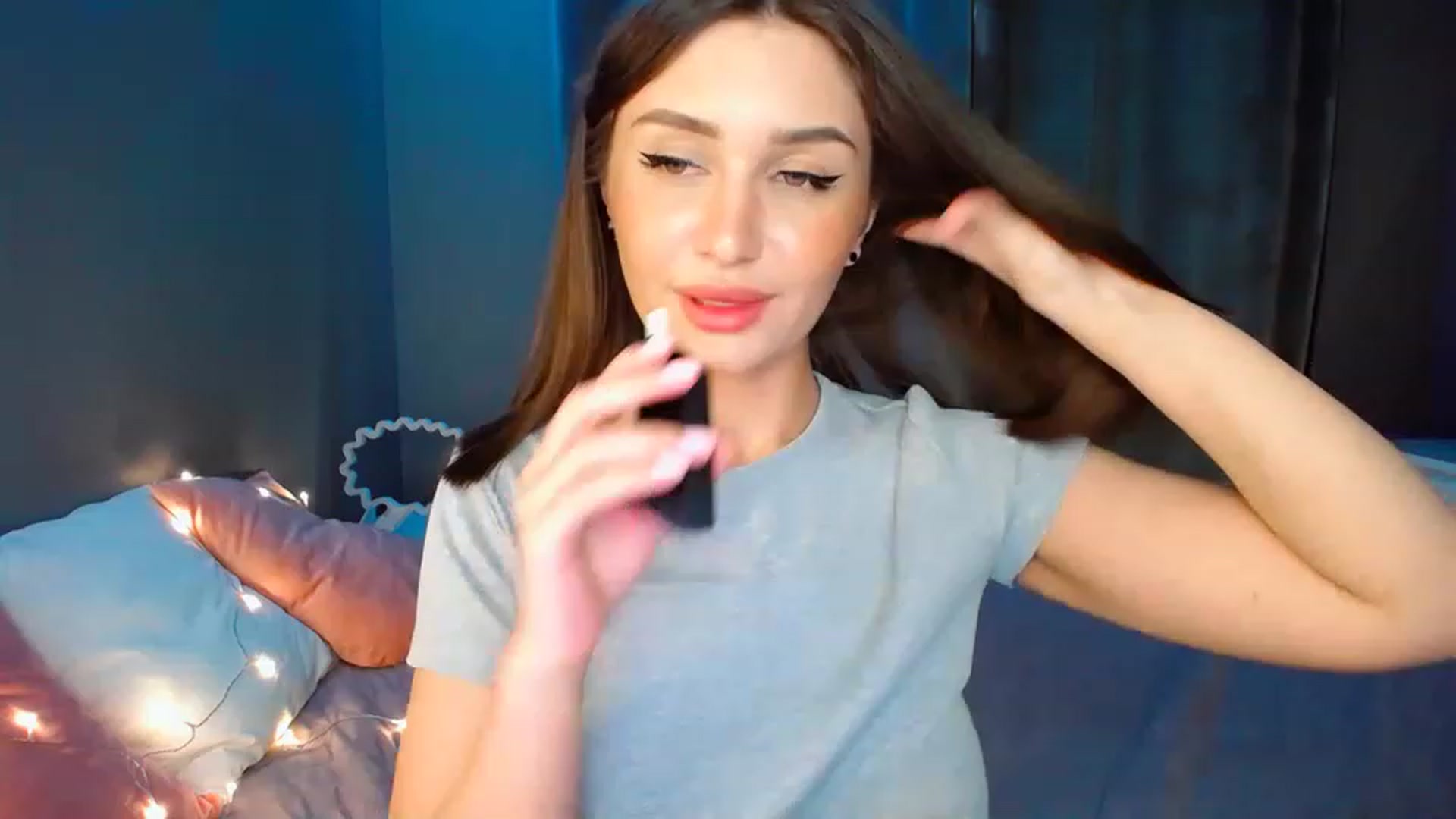Gallery image thumbnail from DollGlamourr's myfreecams stream on, 04/25/2023, 16:37 image 17 of 20