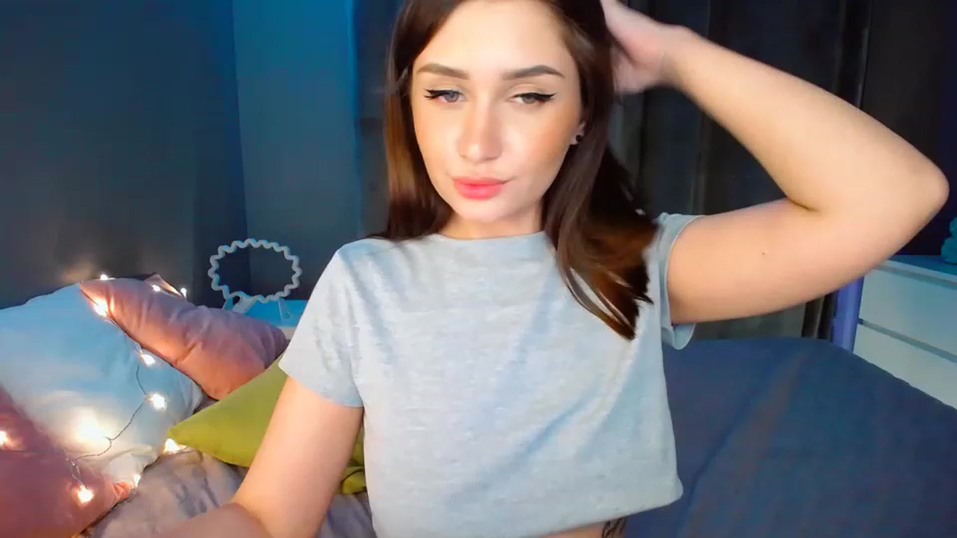 Gallery image thumbnail from DollGlamourr's myfreecams stream on, 04/25/2023, 18:07 image 13 of 20