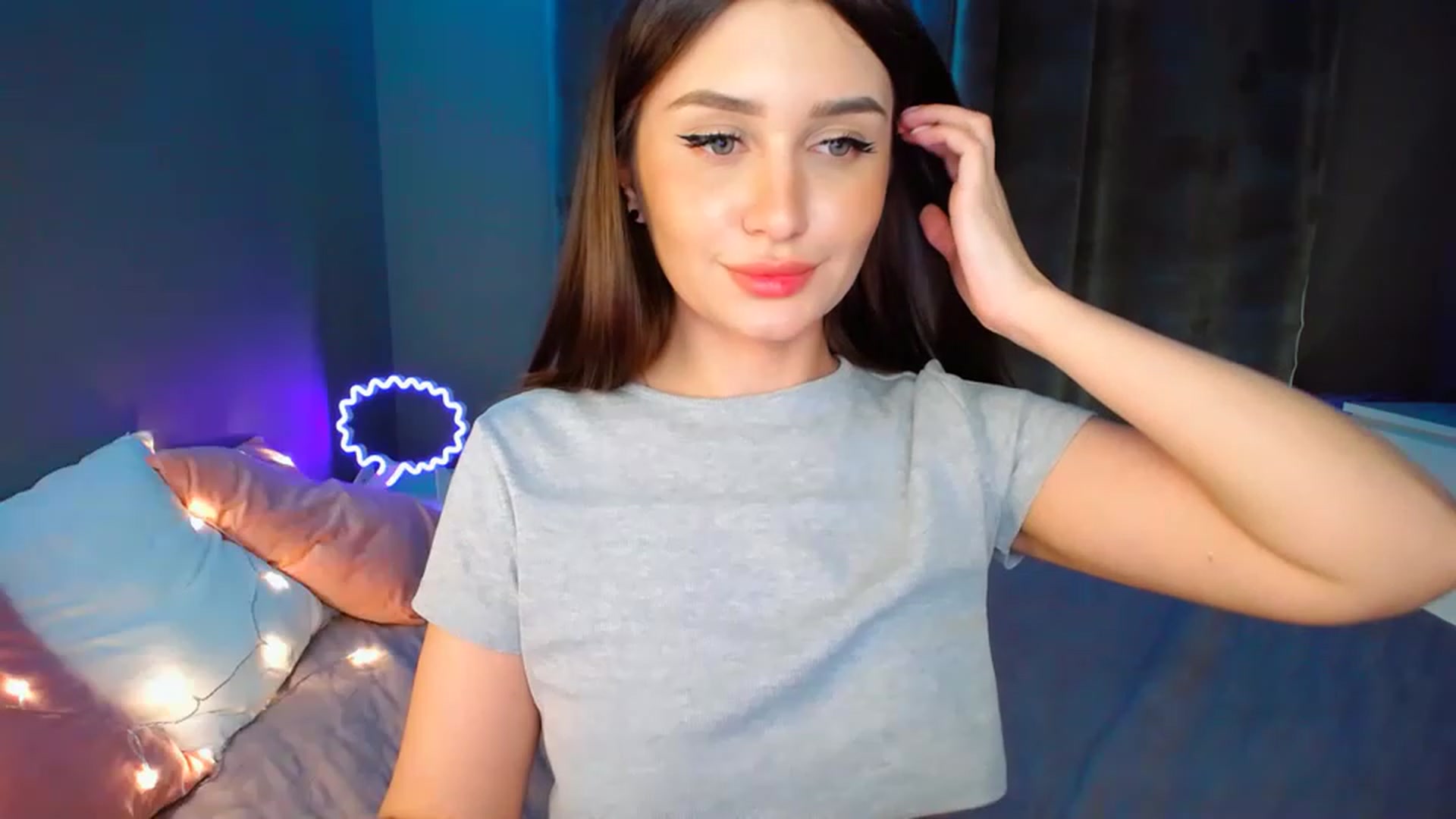 Gallery image thumbnail from DollGlamourr's myfreecams stream on, 04/26/2023, 18:46 image 4 of 20