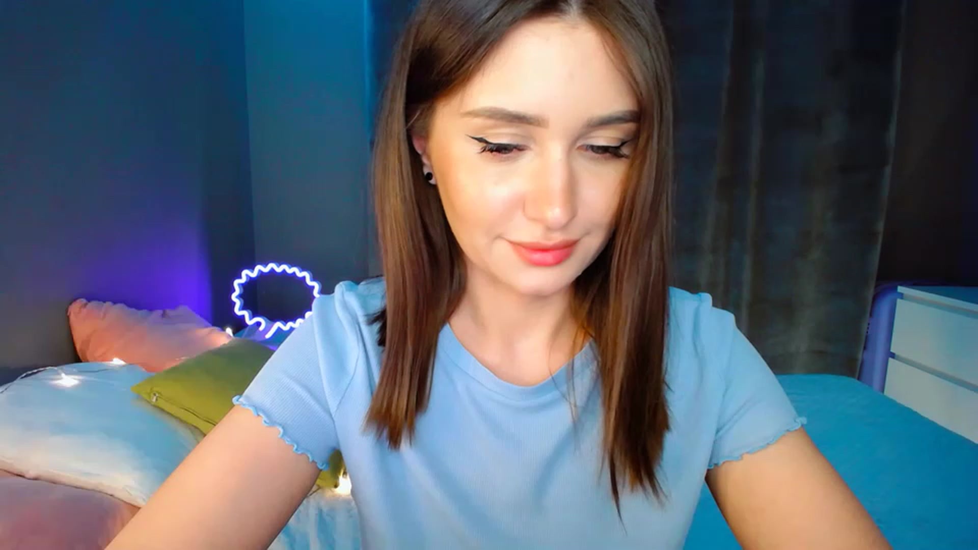 Gallery image thumbnail from DollGlamourr's myfreecams stream on, 04/29/2023, 18:39 image 13 of 20