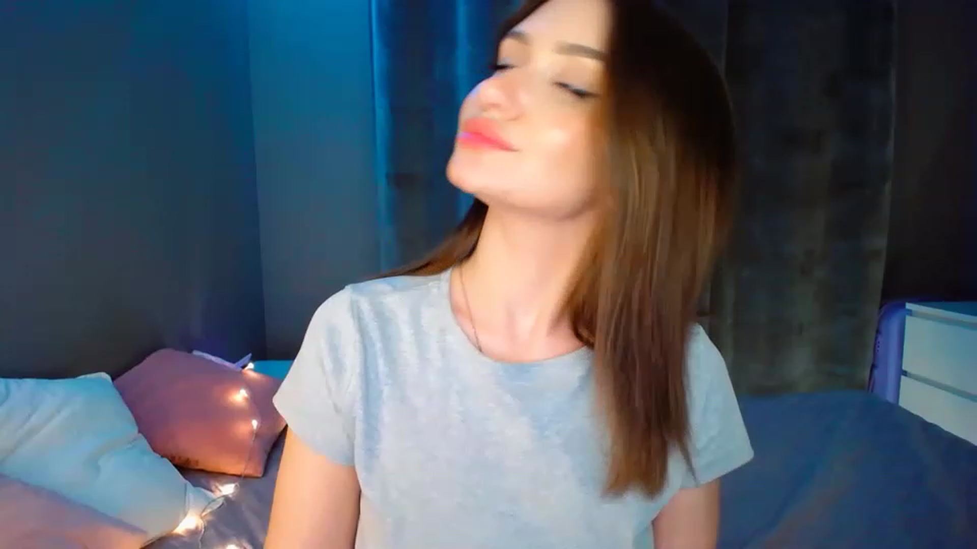 Gallery image thumbnail from DollGlamourr's myfreecams stream on, 05/01/2023, 19:03 image 8 of 20