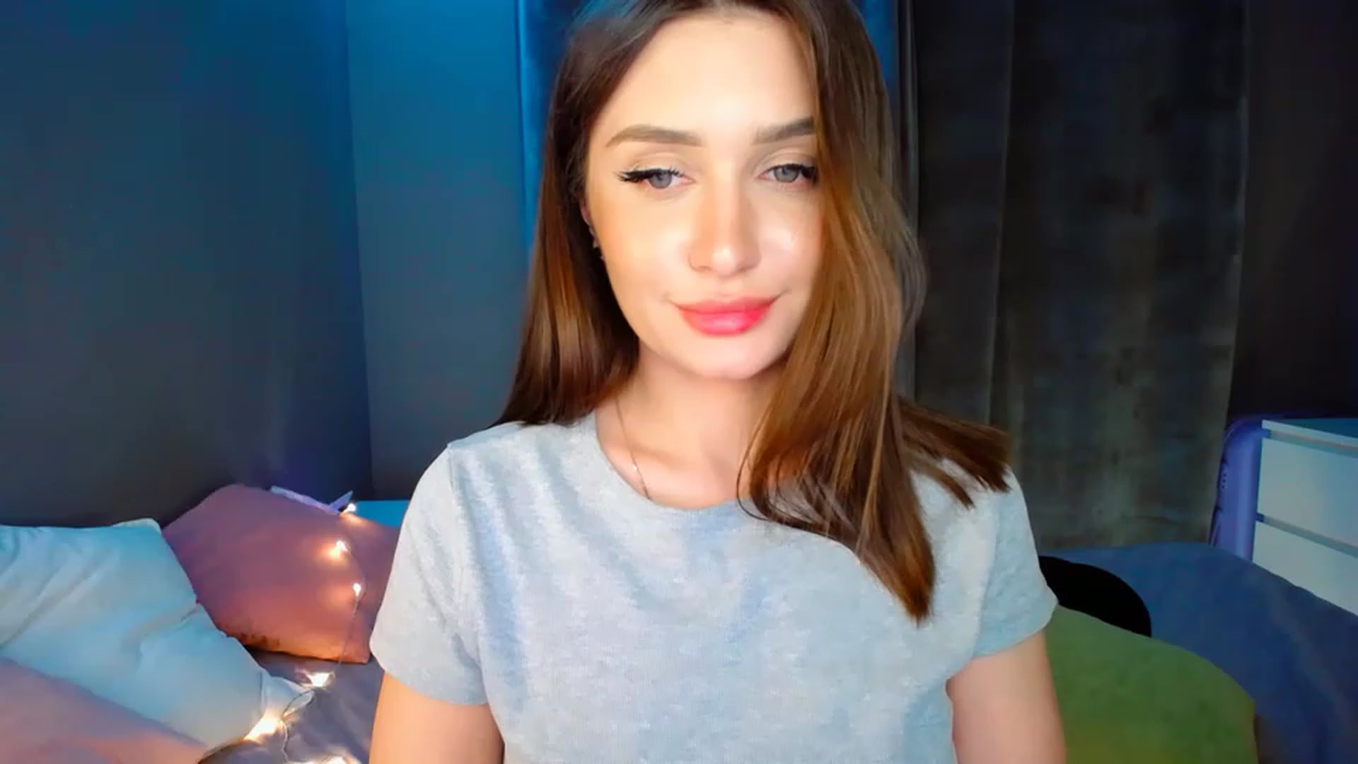 Gallery image thumbnail from DollGlamourr's myfreecams stream on, 05/01/2023, 19:03 image 1 of 20