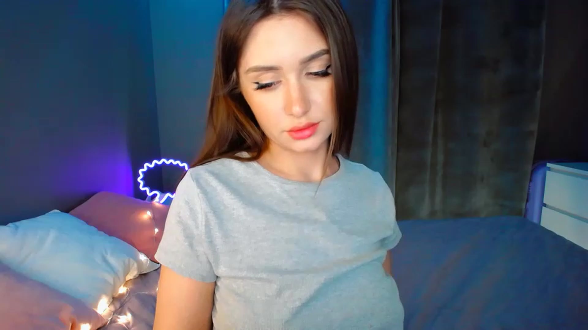 Gallery image thumbnail from DollGlamourr's myfreecams stream on, 05/02/2023, 18:20 image 14 of 20