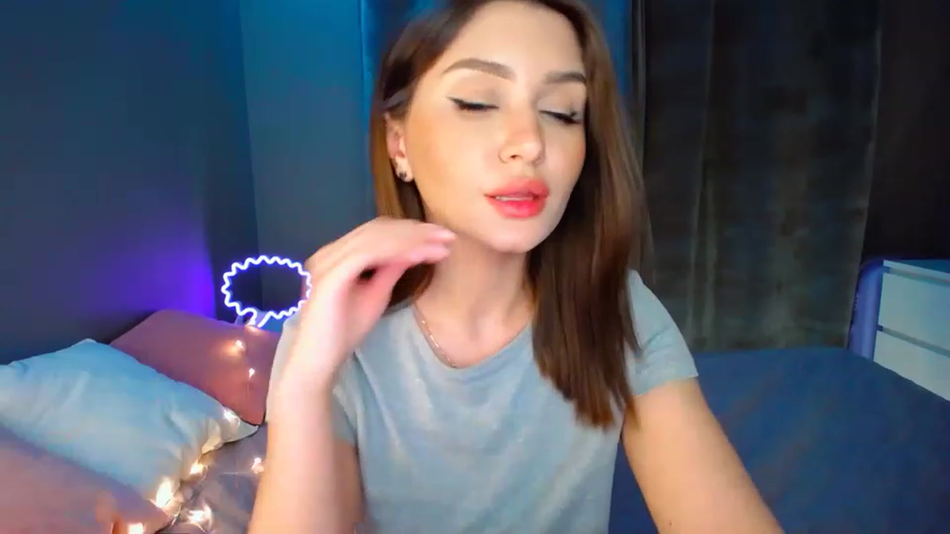 Gallery image thumbnail from DollGlamourr's myfreecams stream on, 05/02/2023, 18:20 image 18 of 20