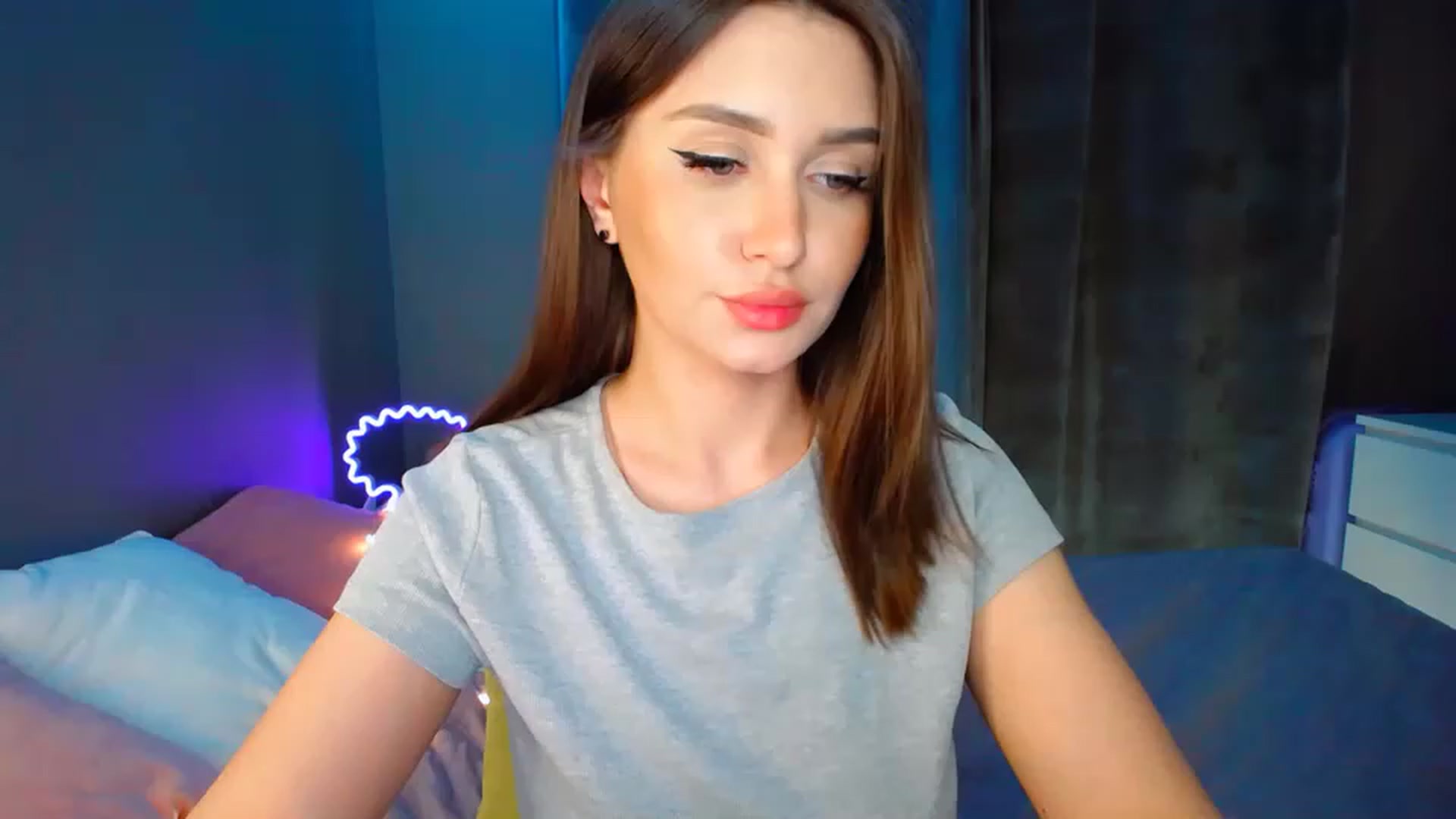 Gallery image thumbnail from DollGlamourr's myfreecams stream on, 05/02/2023, 18:20 image 6 of 20
