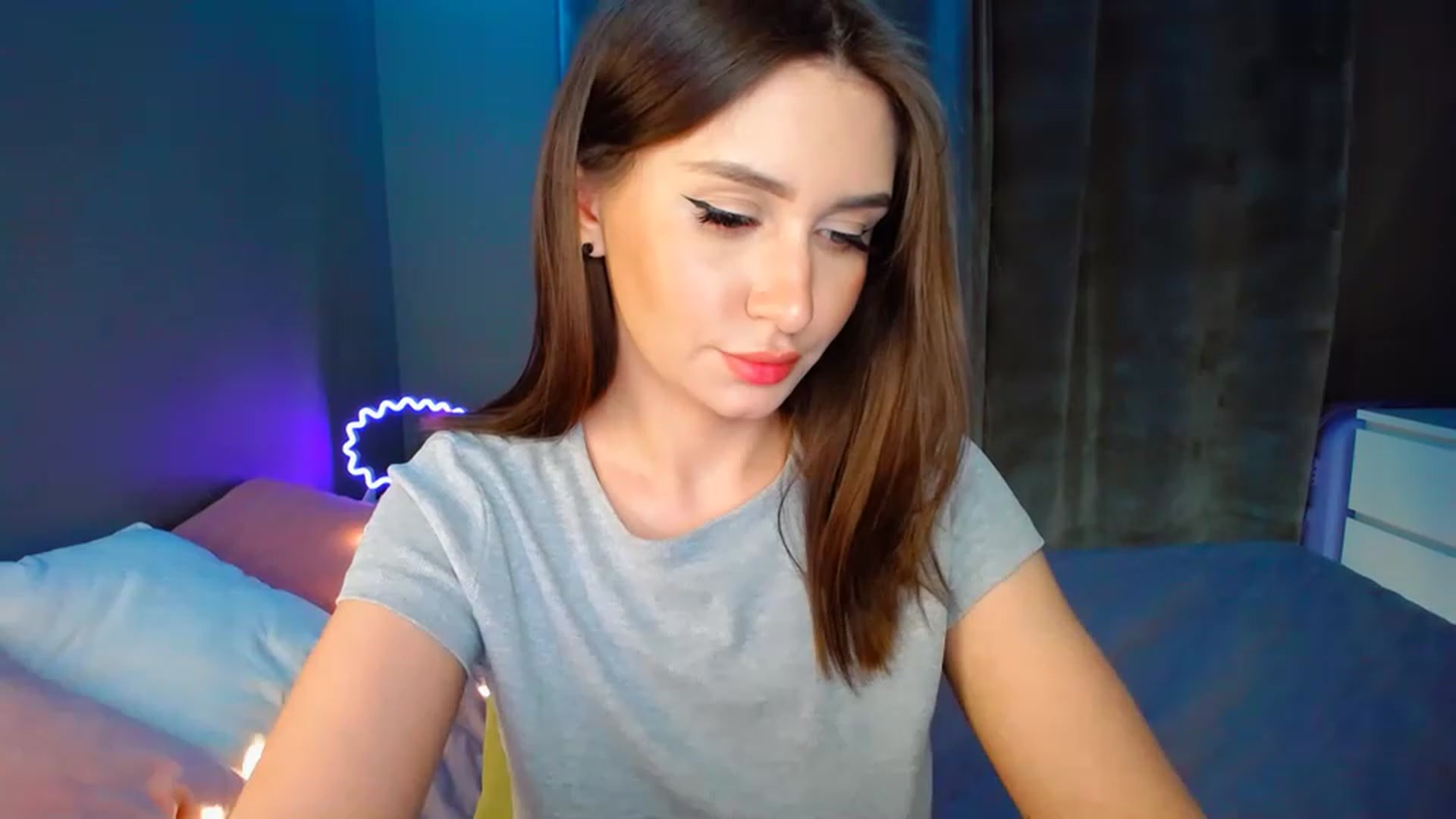 Gallery image thumbnail from DollGlamourr's myfreecams stream on, 05/02/2023, 18:20 image 7 of 20