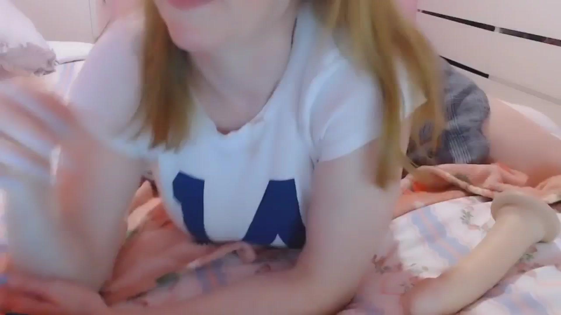 Gallery image thumbnail from DollParts's myfreecams stream on, 03/10/2025, 21:04 image 15 of 20