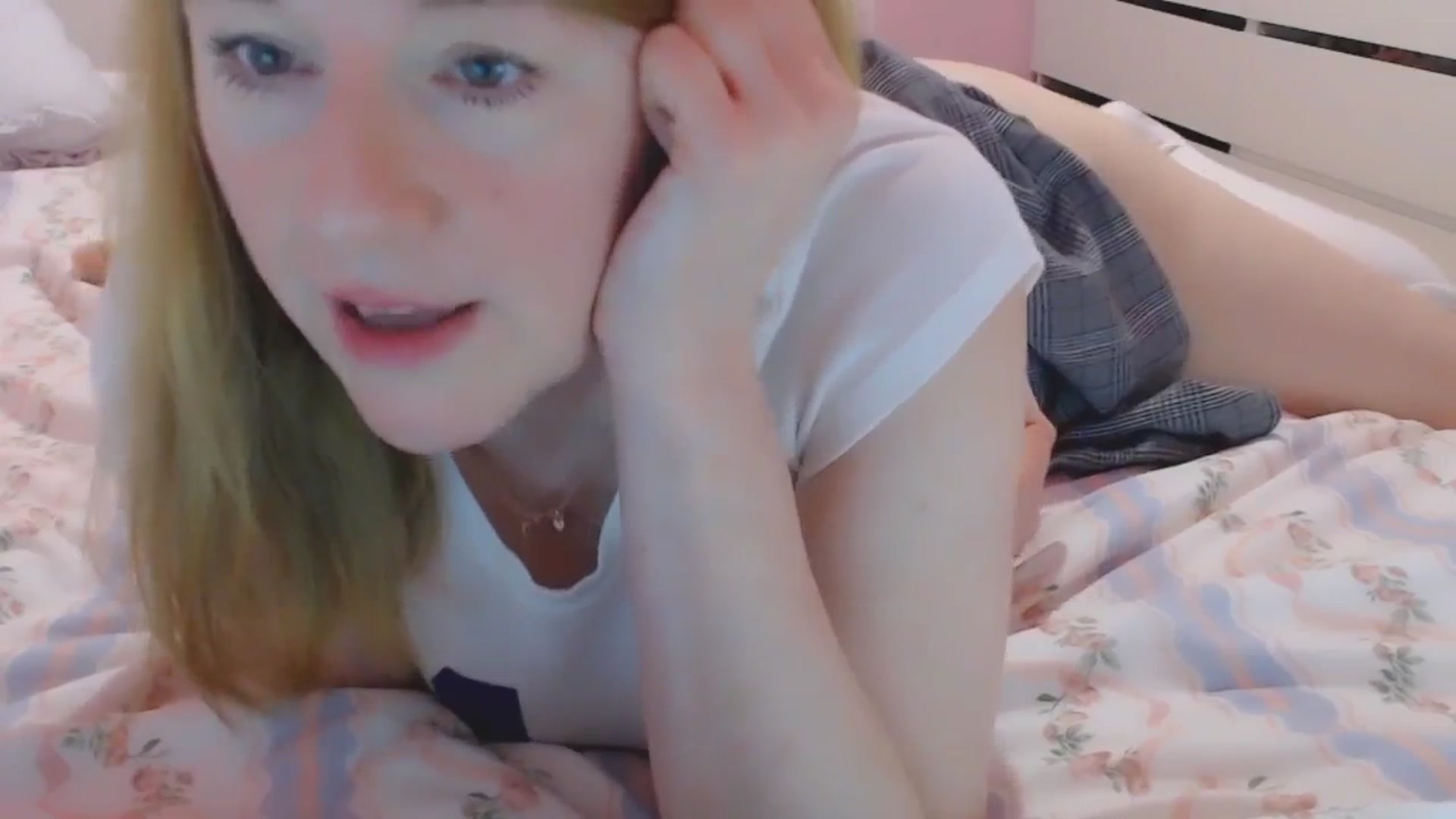 Gallery image thumbnail from DollParts's myfreecams stream on, 03/11/2025, 24:06 image 20 of 20