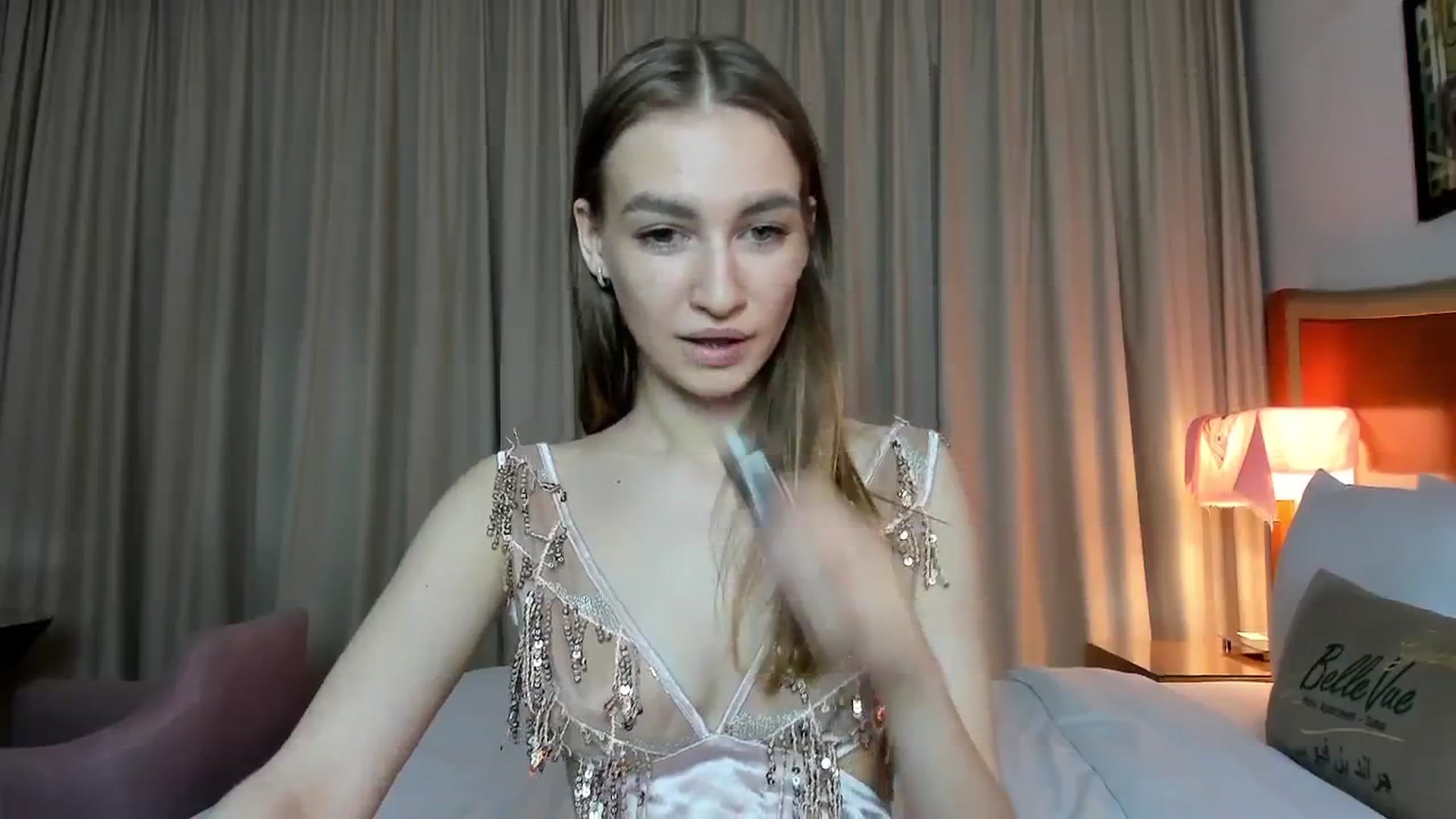 Gallery image thumbnail from DollSweetx's myfreecams stream on, 12/25/2024, 10:44 image 17 of 20