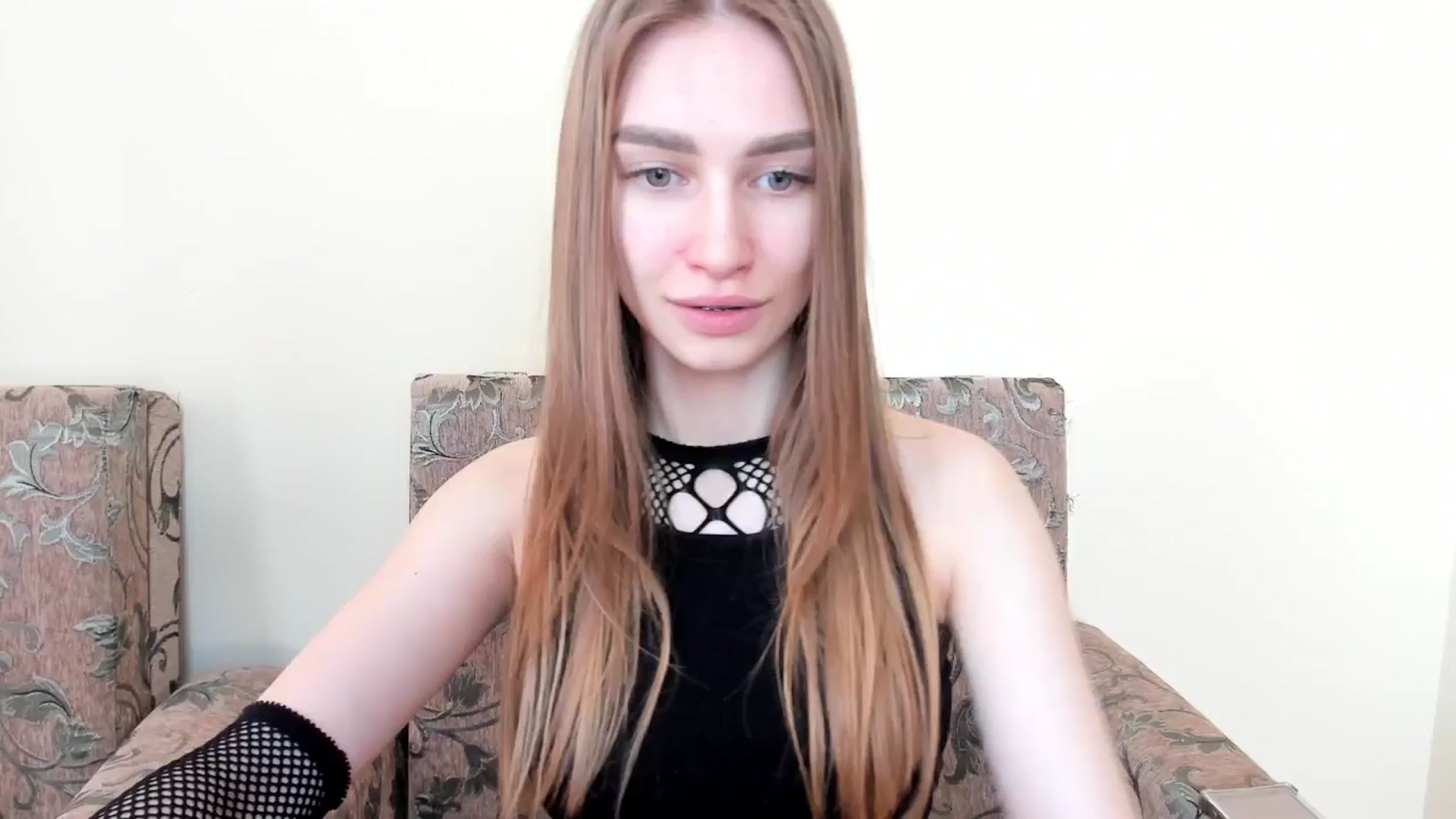 Gallery image thumbnail from DollSweetx's myfreecams stream on, 05/19/2025, 09:59 image 2 of 20