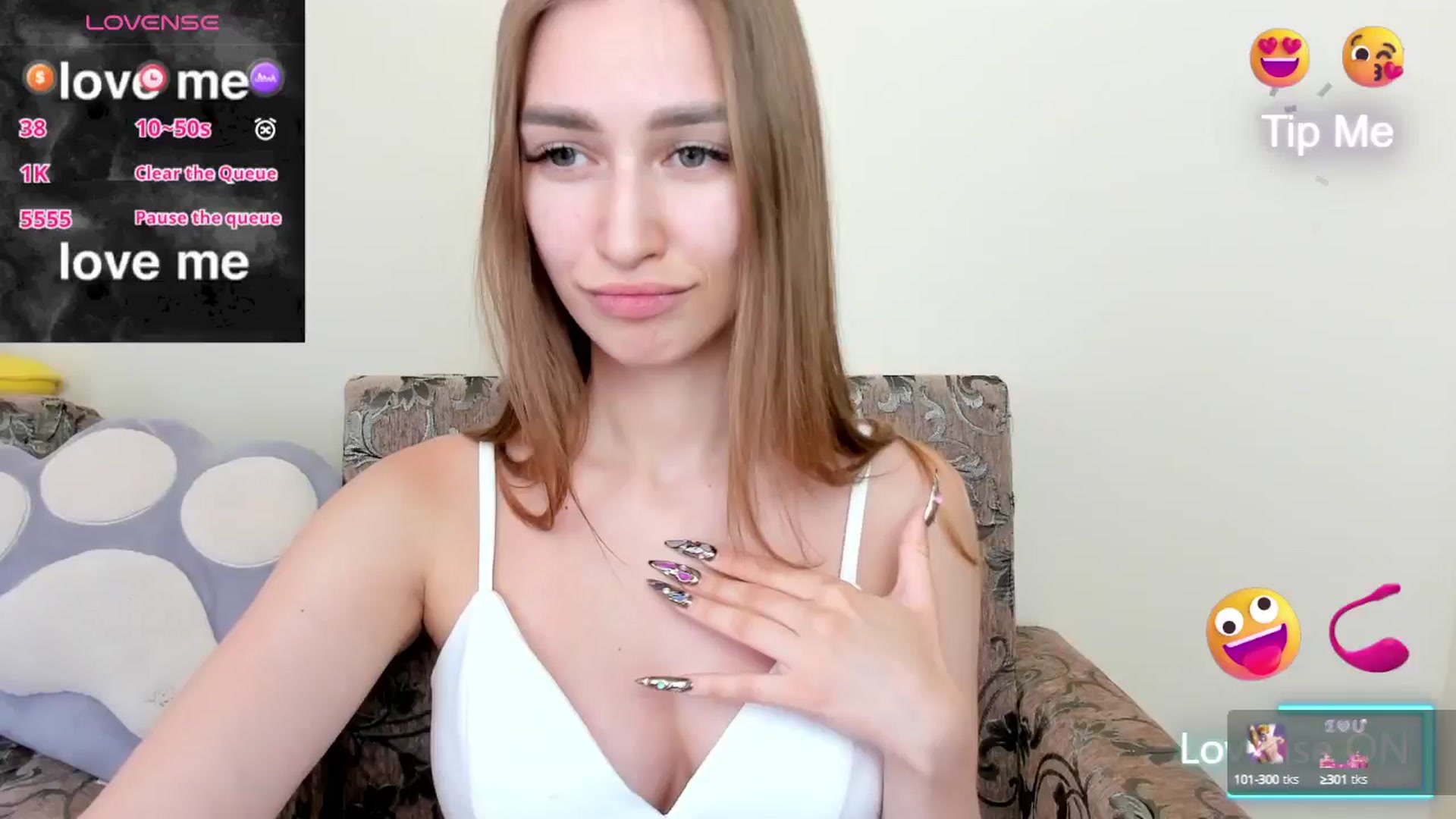 Gallery image thumbnail from DollSweetx's myfreecams stream on, 07/01/2025, 13:42 image 6 of 20