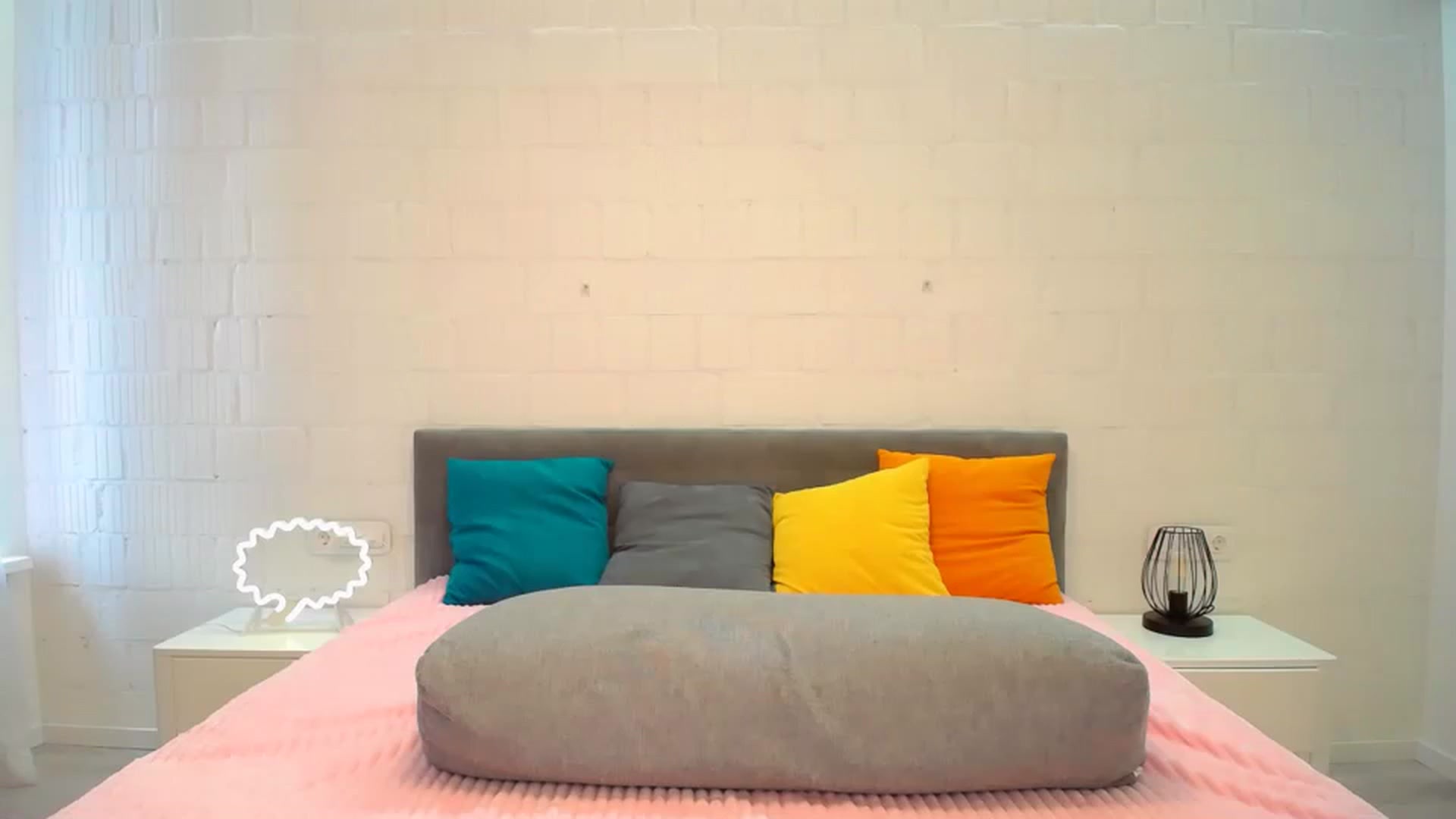 Gallery image thumbnail from Doll_Amy's myfreecams stream on, 05/23/2023, 16:09 image 6 of 20