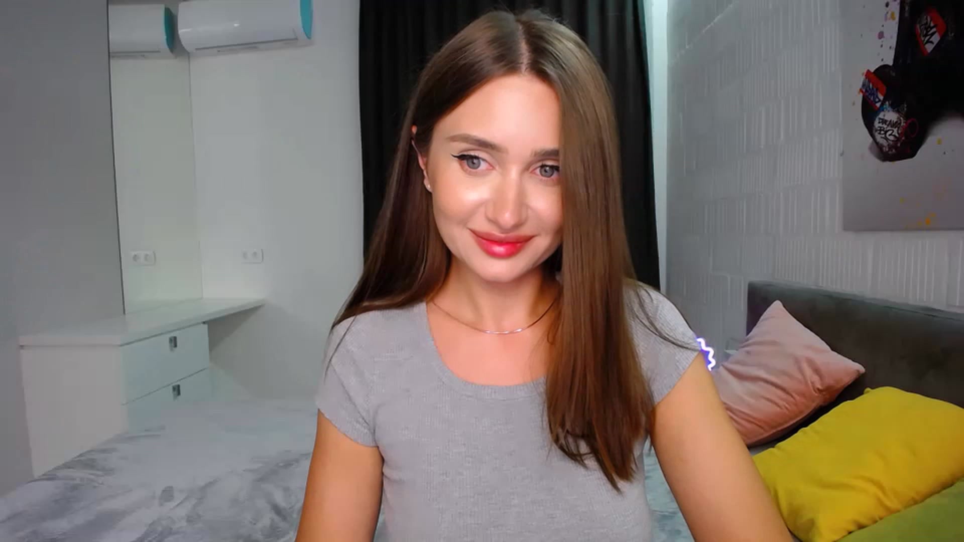 Gallery image thumbnail from Doll_Amy's myfreecams stream on, 08/16/2023, 19:57 image 17 of 20