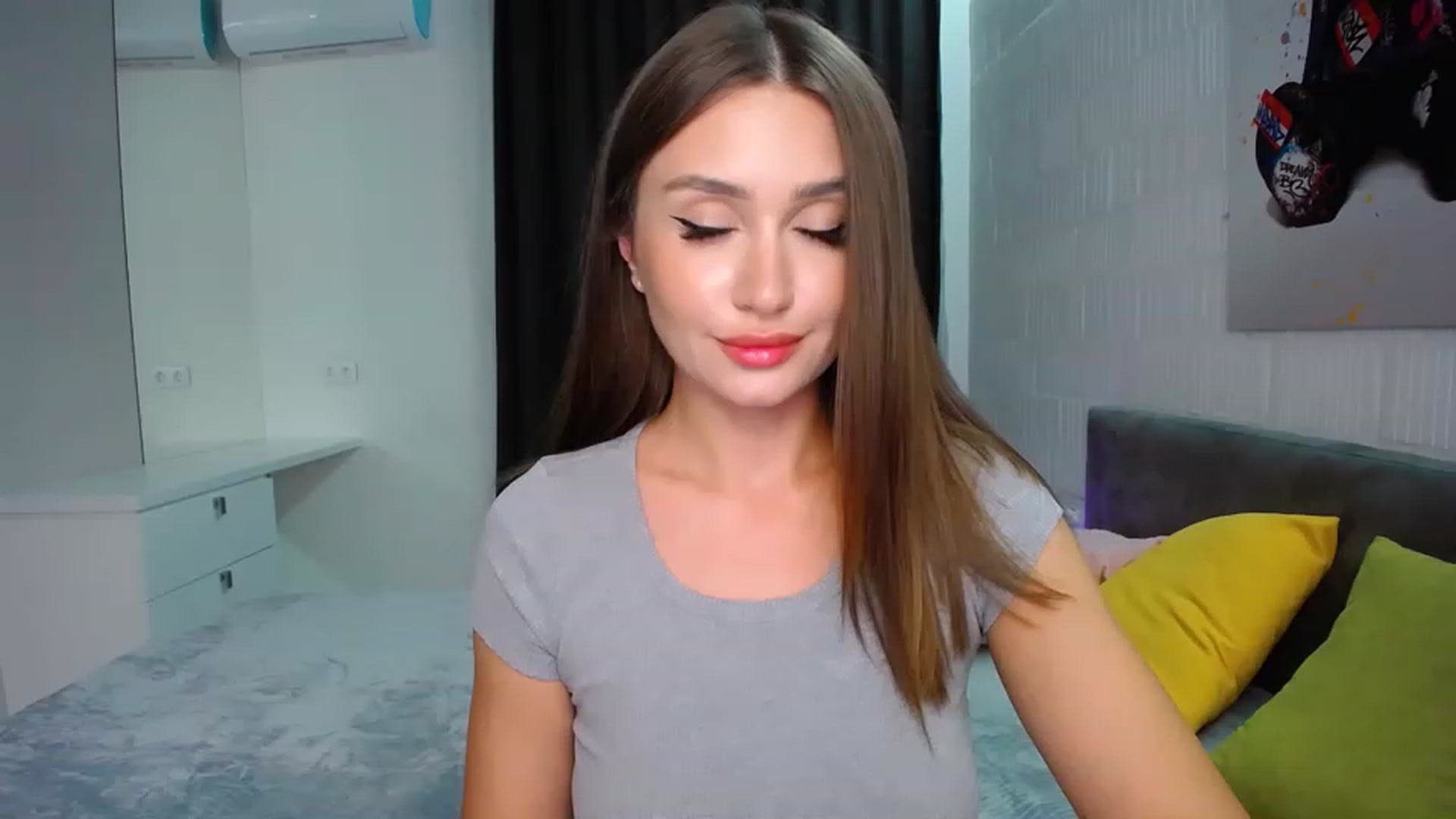 Gallery image thumbnail from Doll_Amy's myfreecams stream on, 08/20/2023, 19:57 image 5 of 20